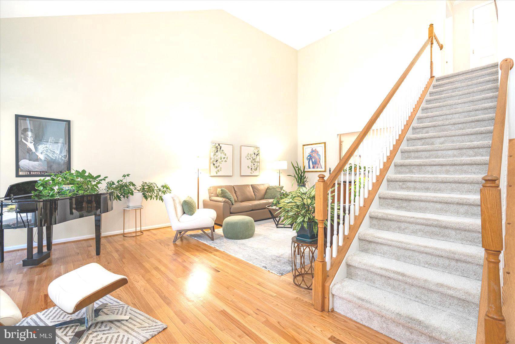 8522 MOUNTAINHOLLY DRIVE 8522