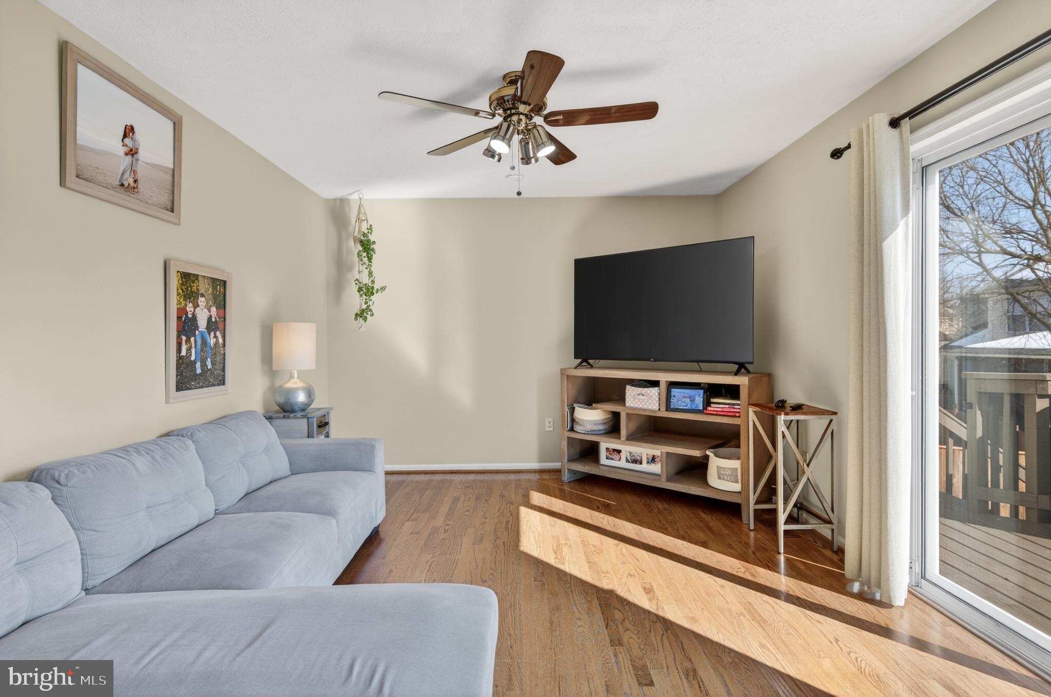 THE PROVINCES - Residential