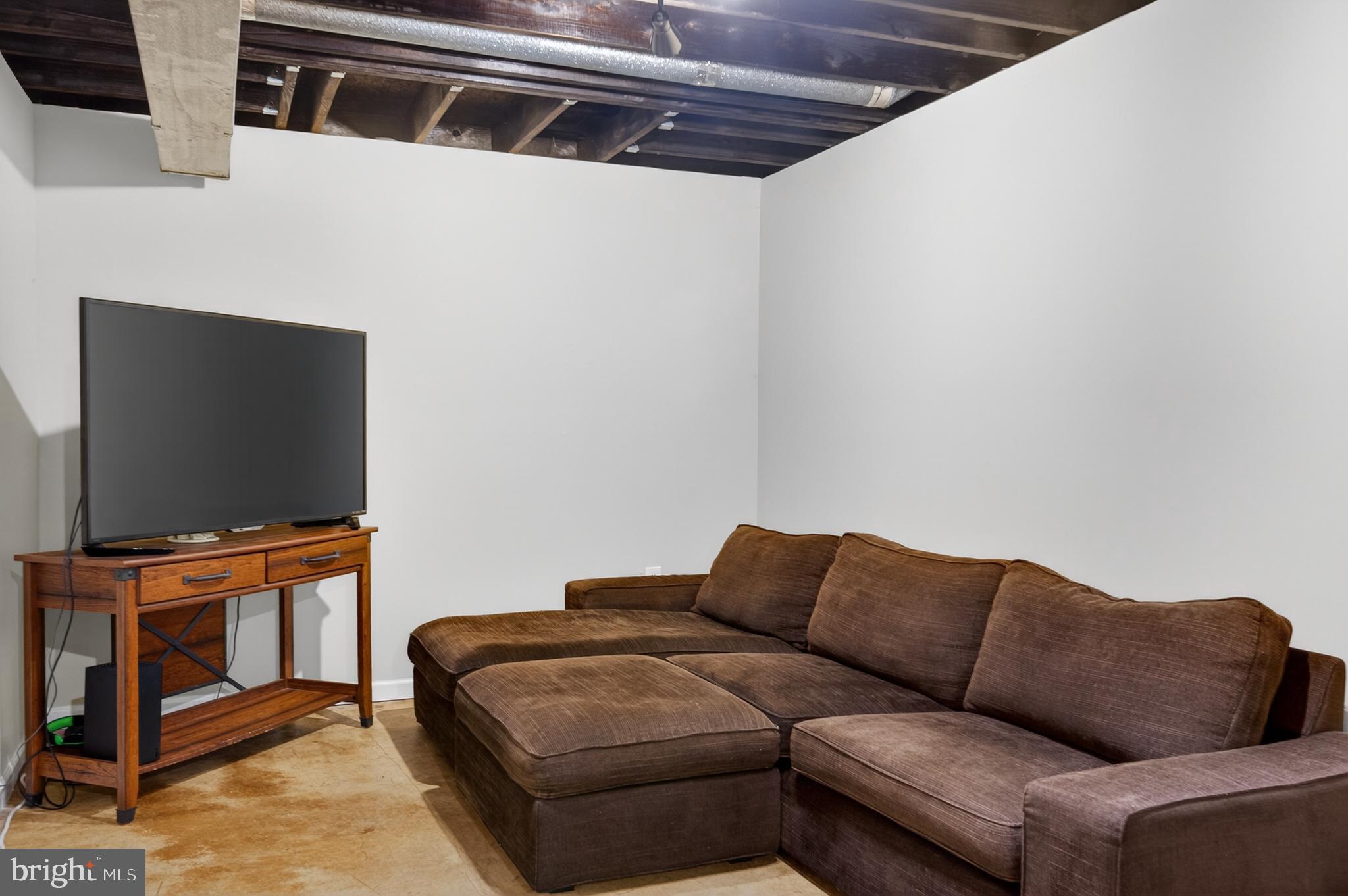 THE PROVINCES - Residential