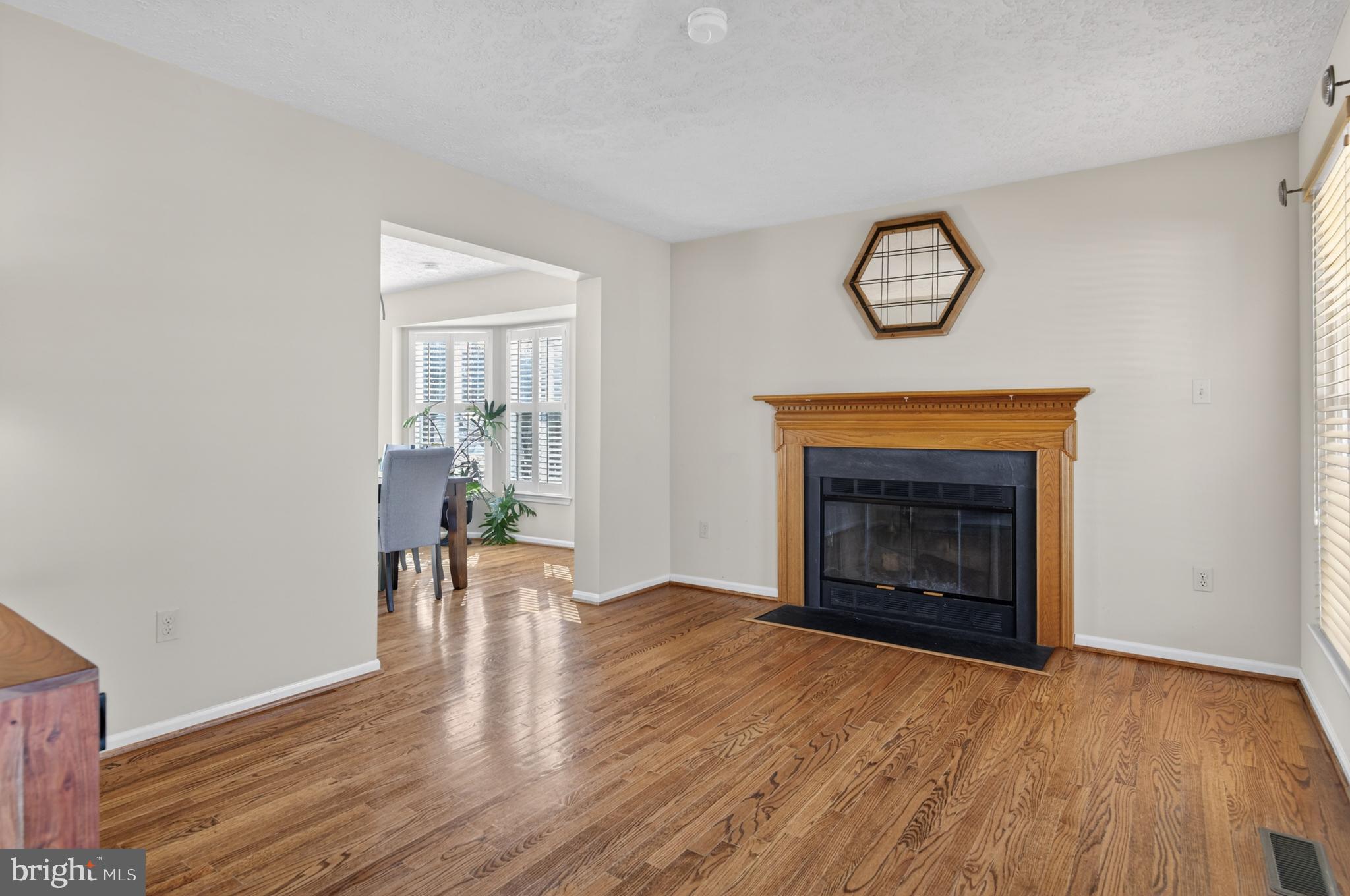 THE PROVINCES - Residential