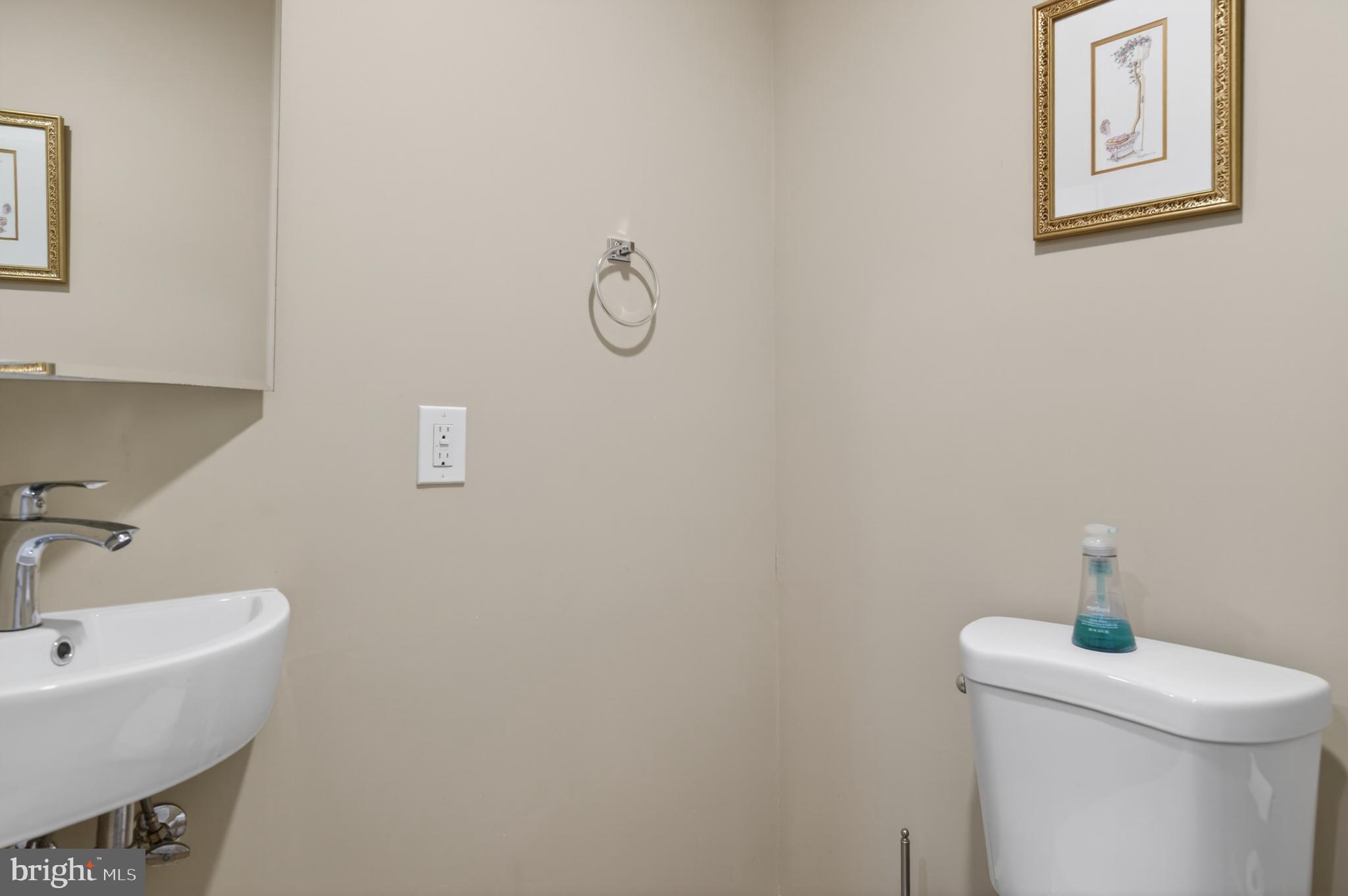 THE PROVINCES - Residential