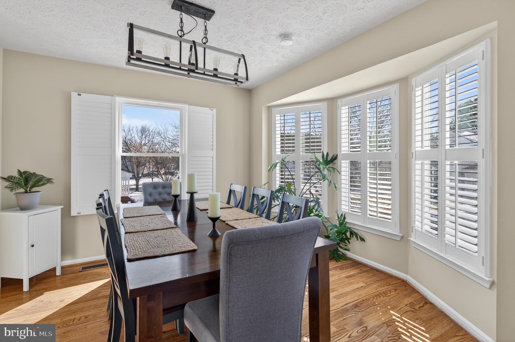 THE PROVINCES - Residential