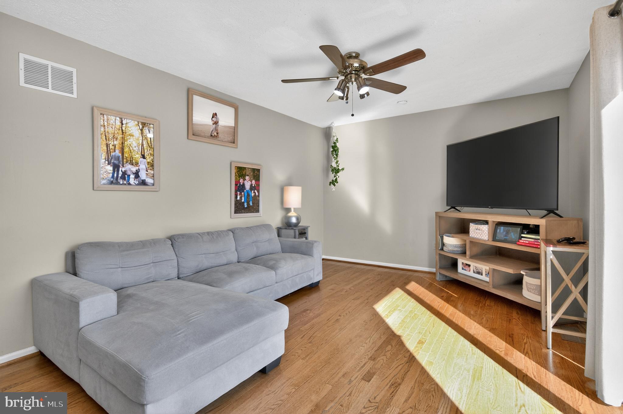 THE PROVINCES - Residential