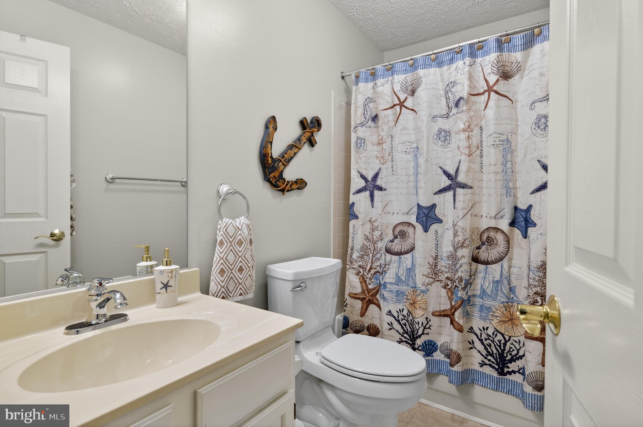 THE PROVINCES - Residential