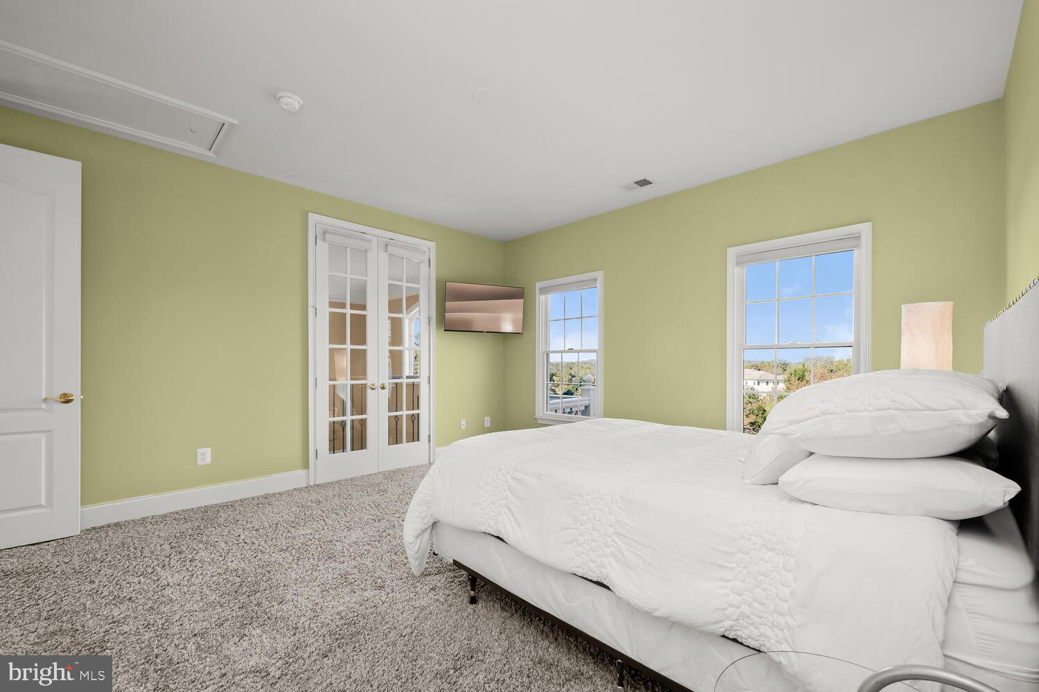 PATUXENT CHASE - Residential