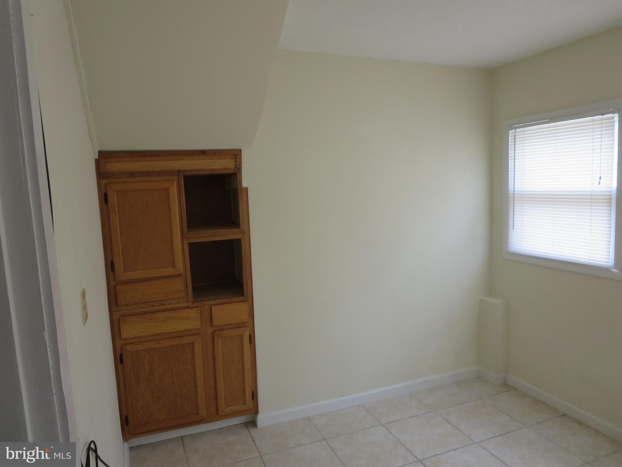 COLONIAL BEACH - Residential Lease