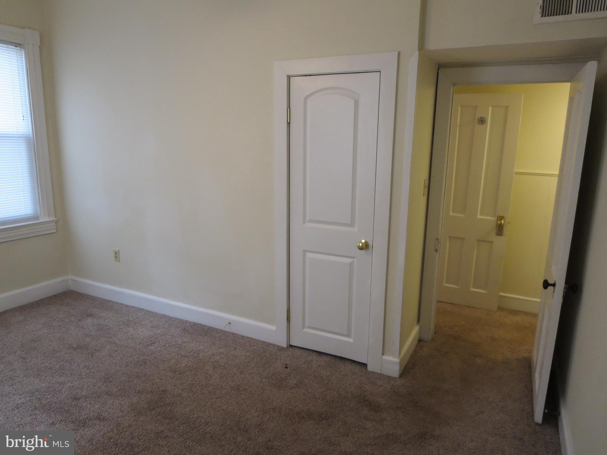 COLONIAL BEACH - Residential Lease