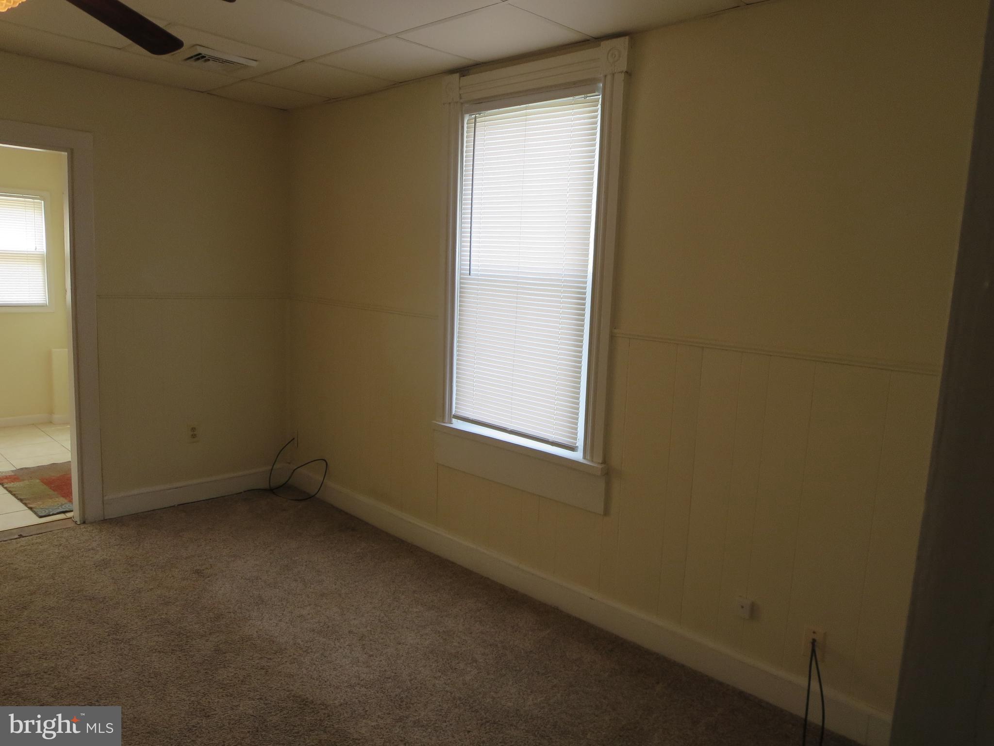 COLONIAL BEACH - Residential Lease