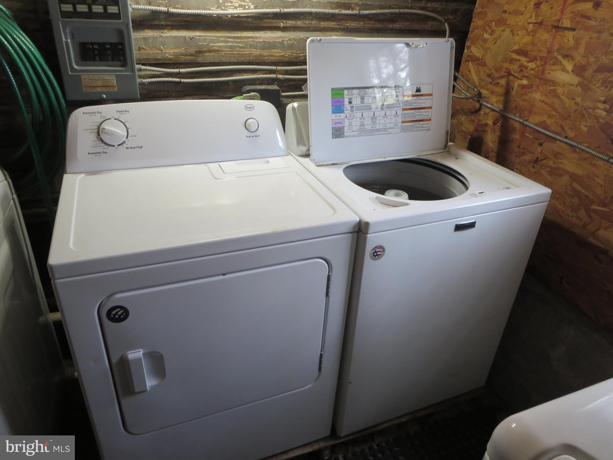 COLONIAL BEACH - Residential Lease