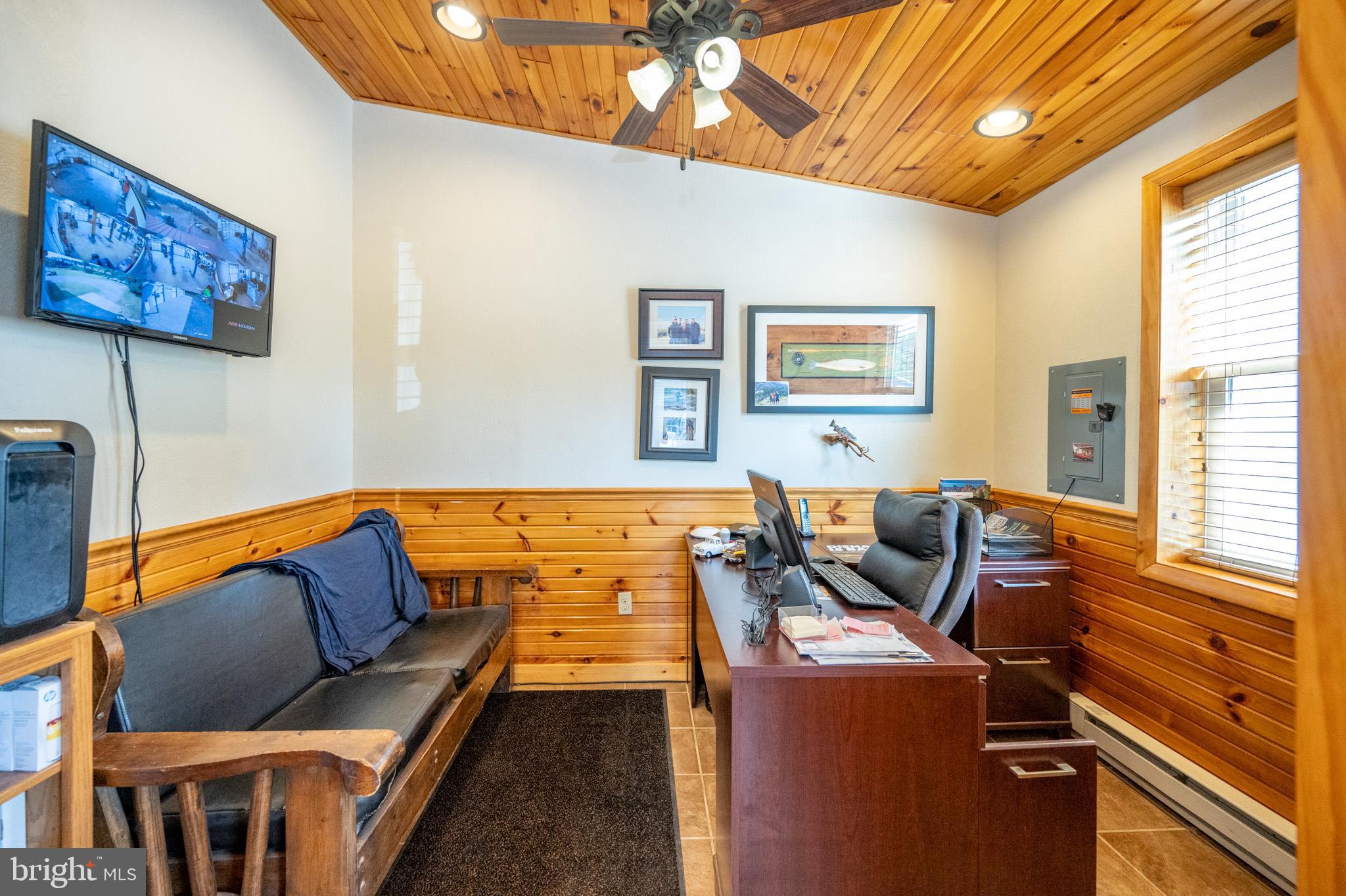 2701 OLD CRELLIN ROAD