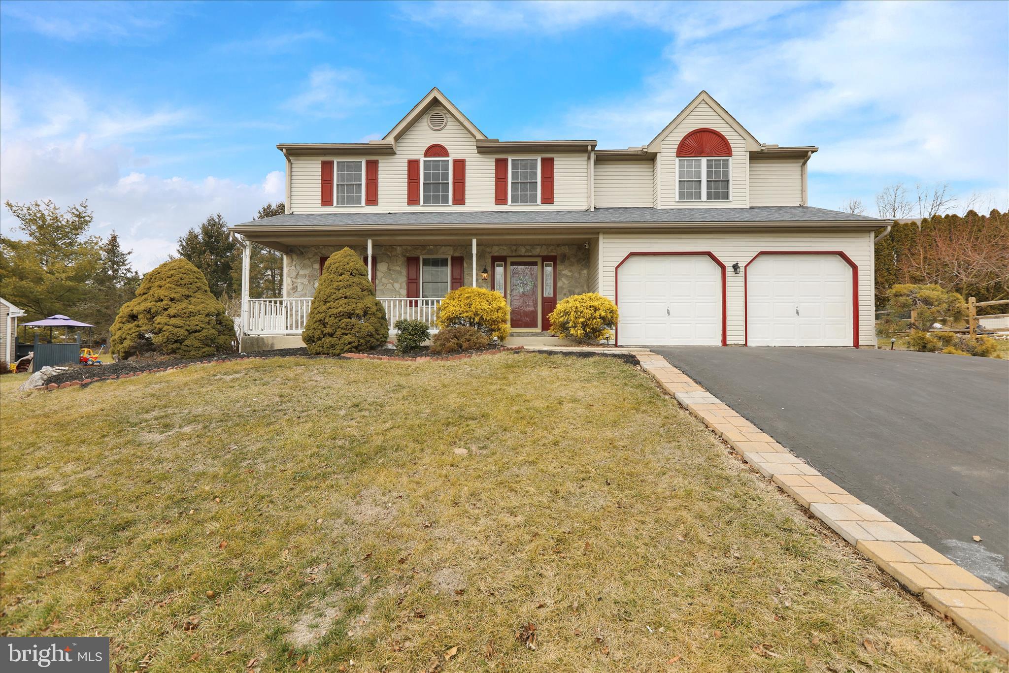 COLONY HILL - Residential