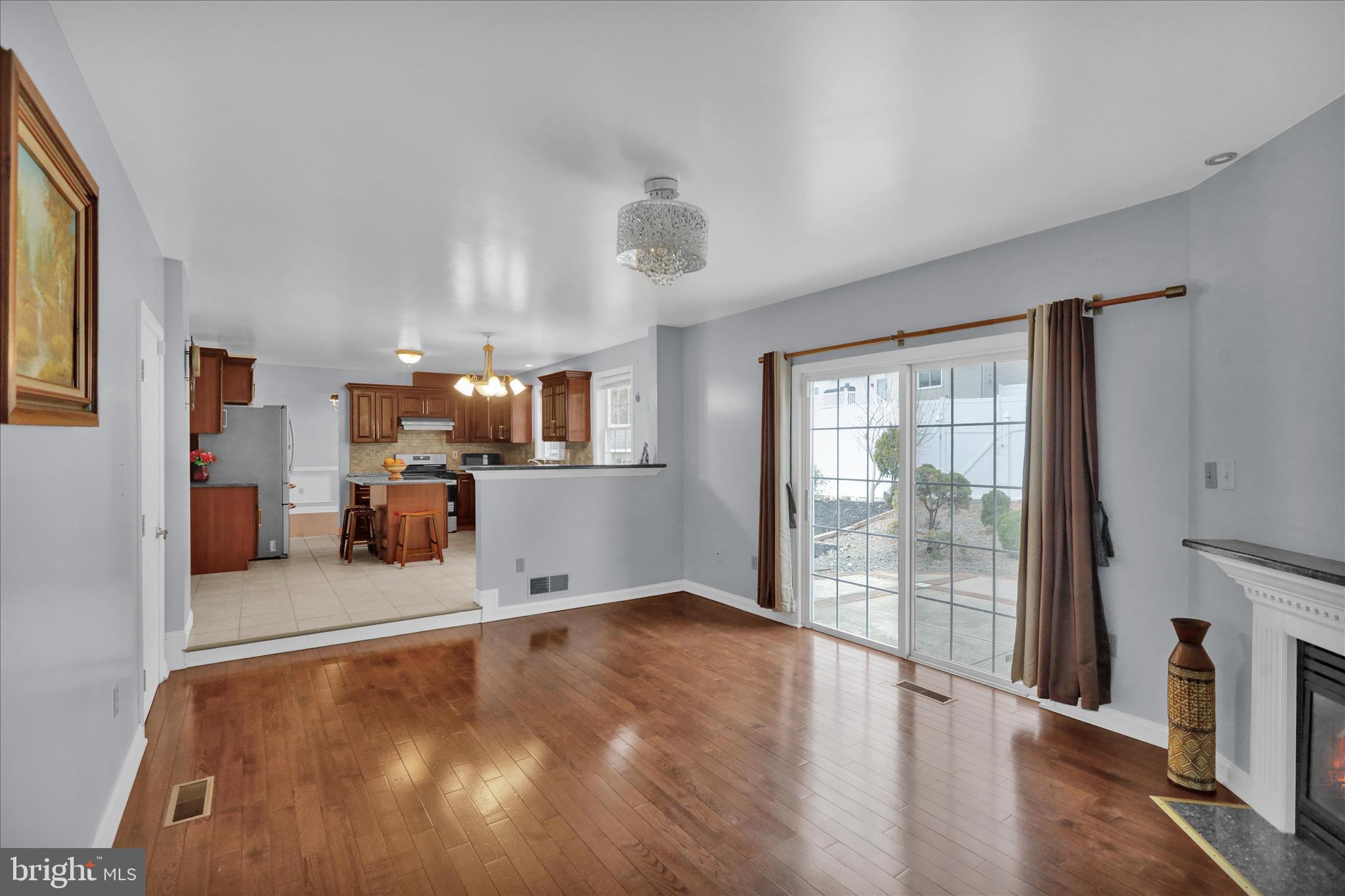 COLONY HILL - Residential