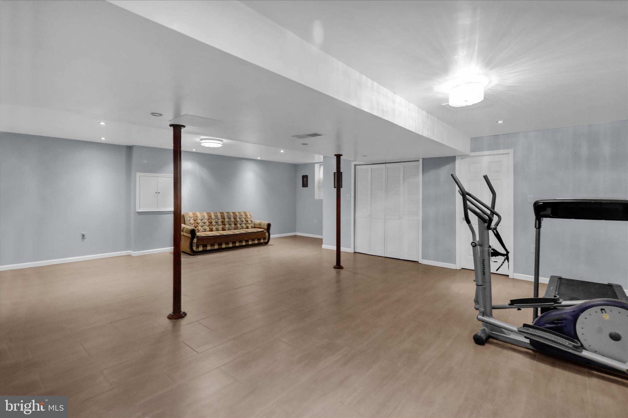 COLONY HILL - Residential