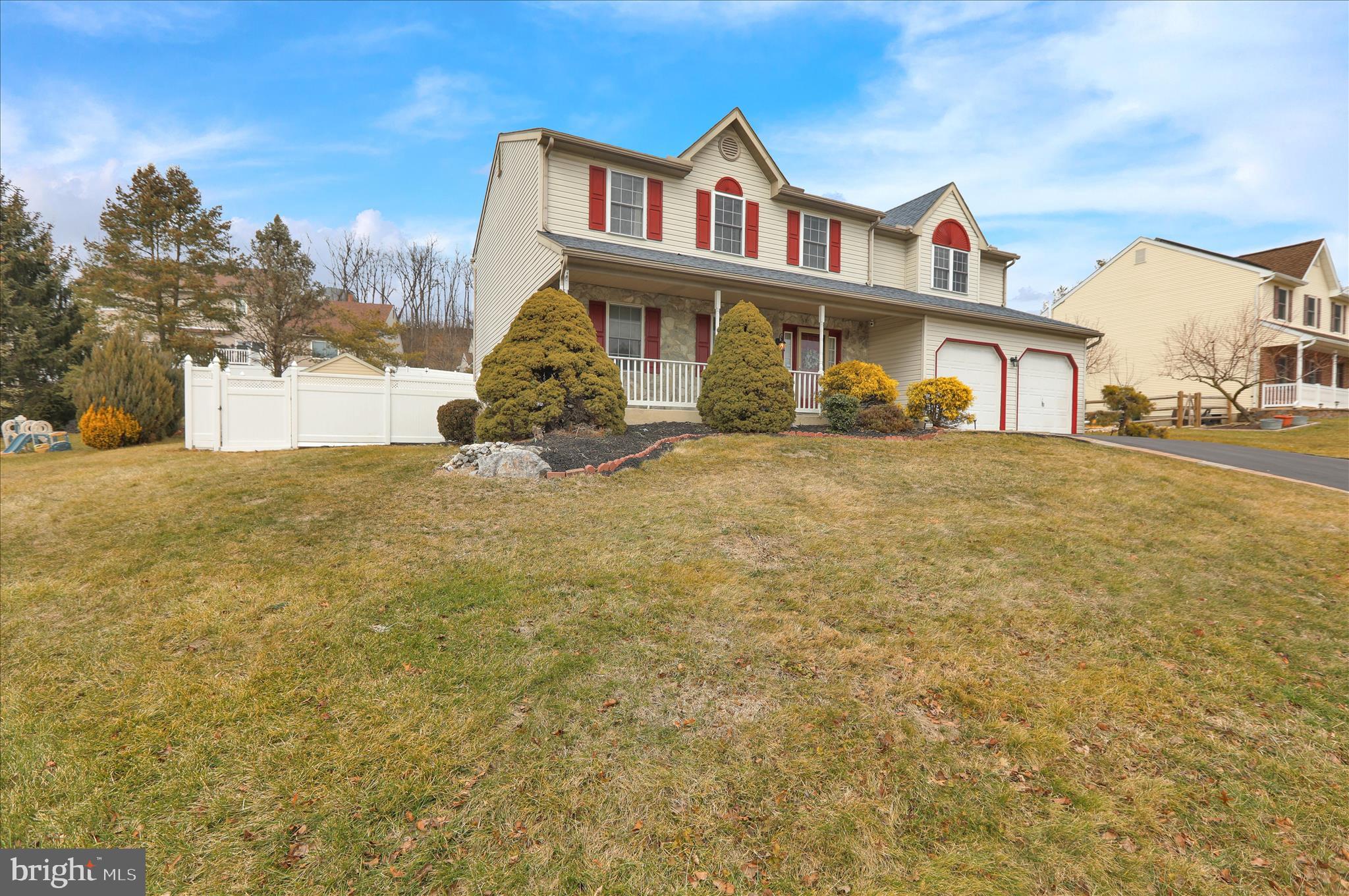 COLONY HILL - Residential