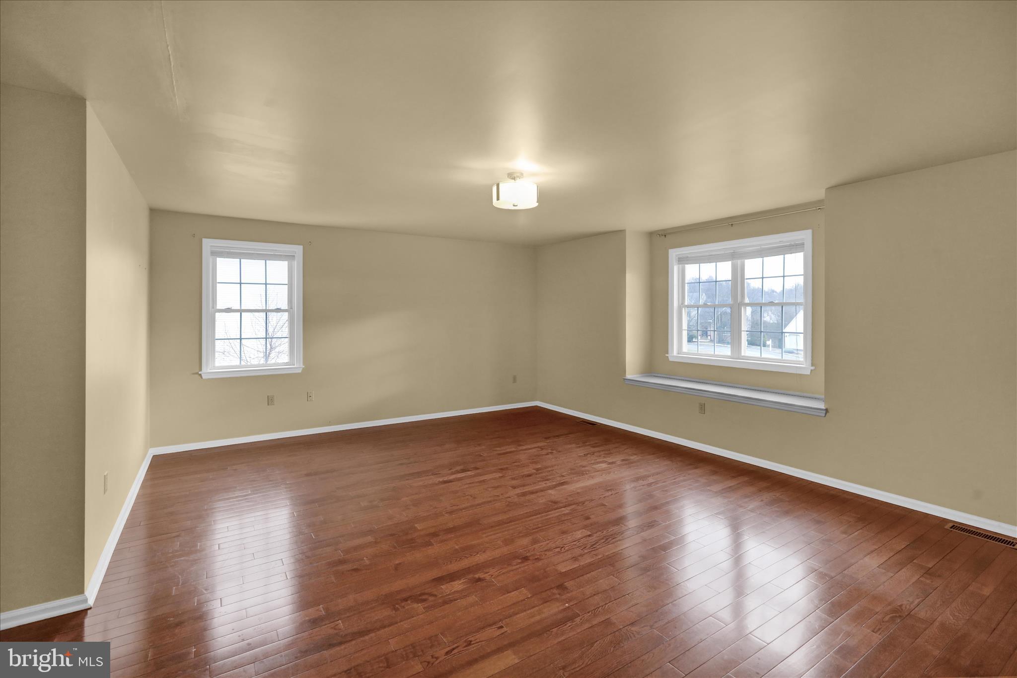 COLONY HILL - Residential