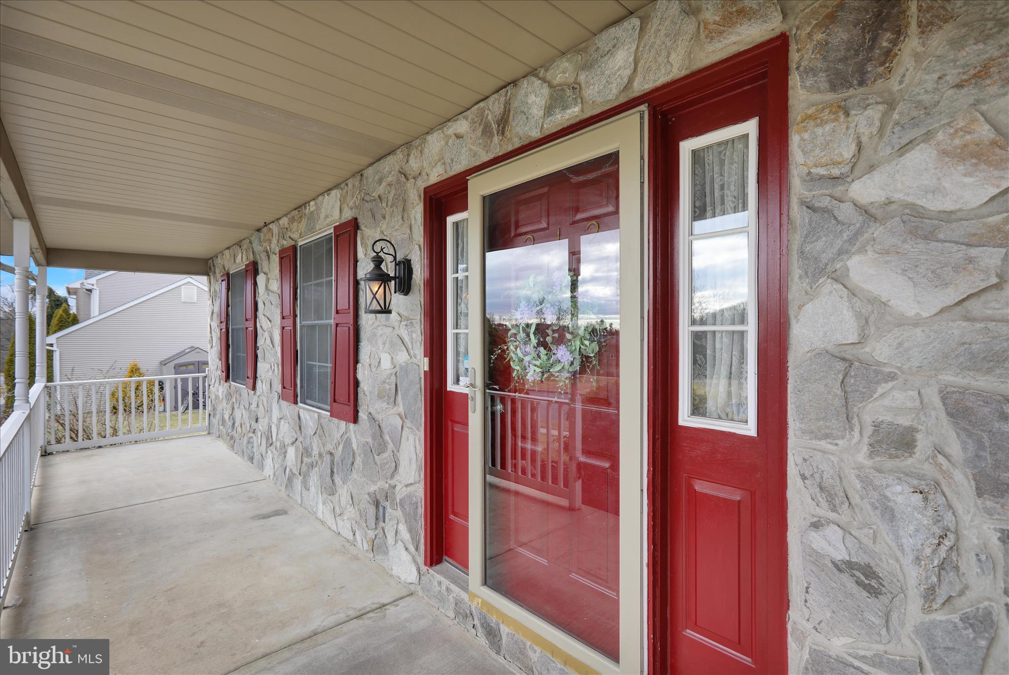 COLONY HILL - Residential