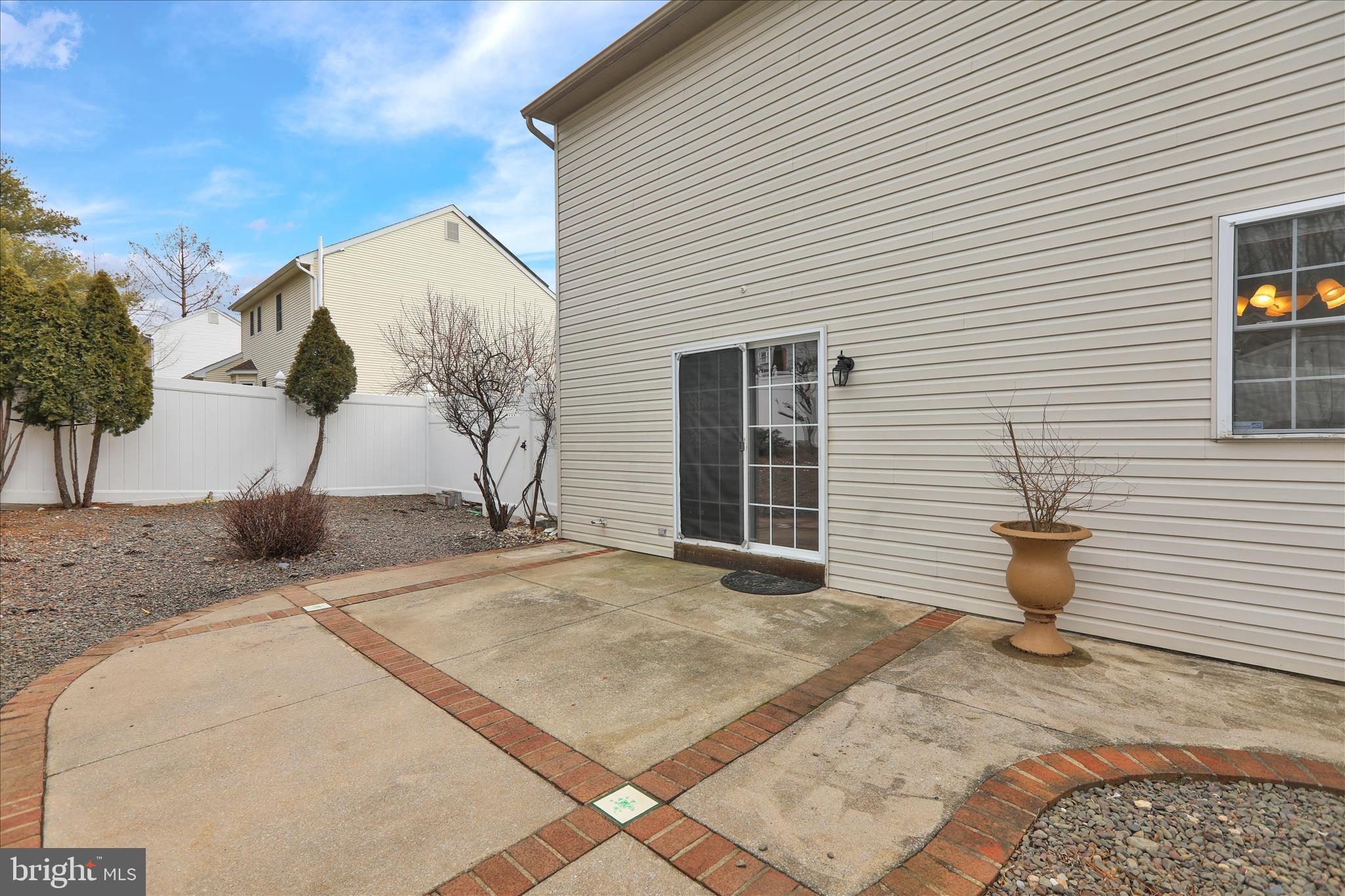 COLONY HILL - Residential