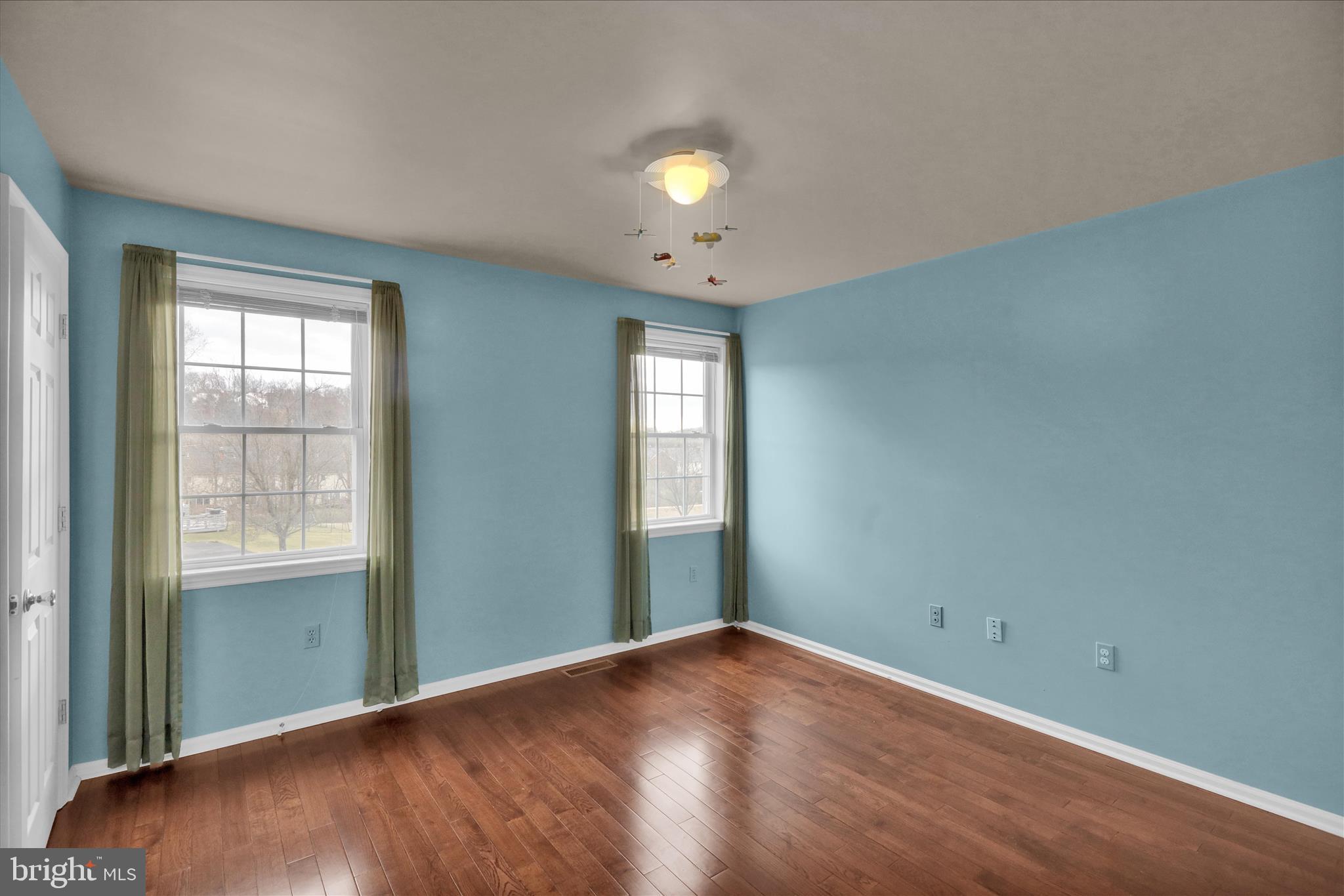 COLONY HILL - Residential