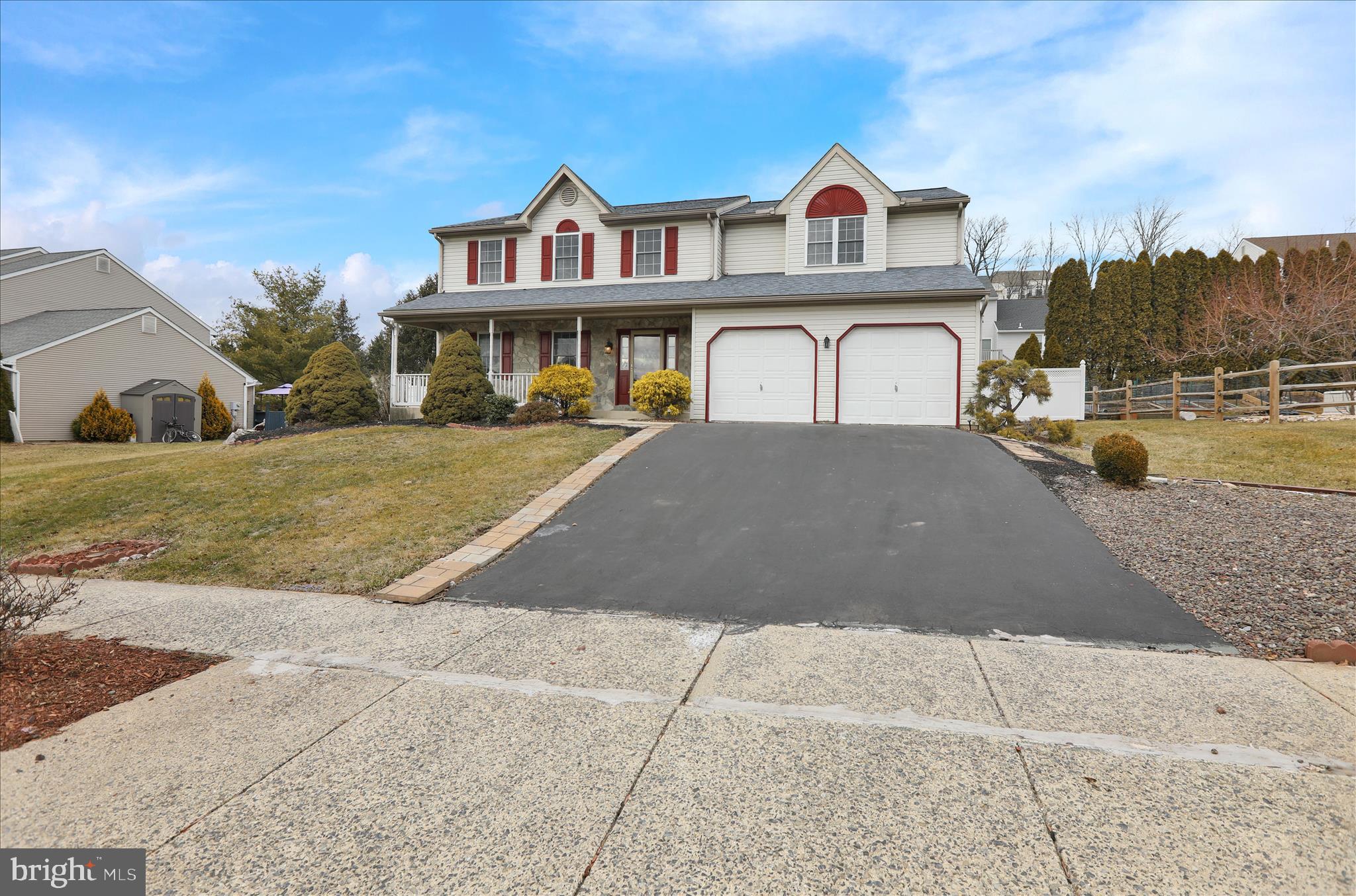 COLONY HILL - Residential