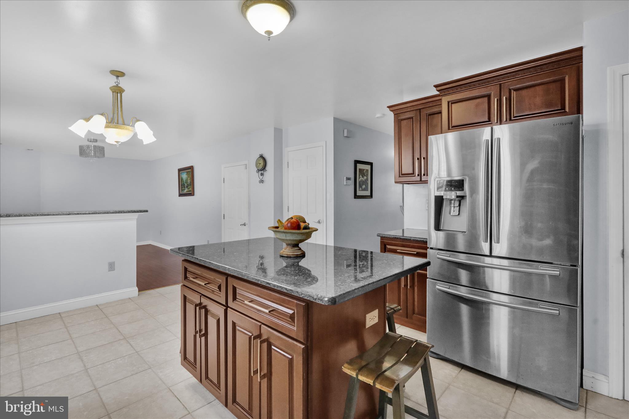 COLONY HILL - Residential