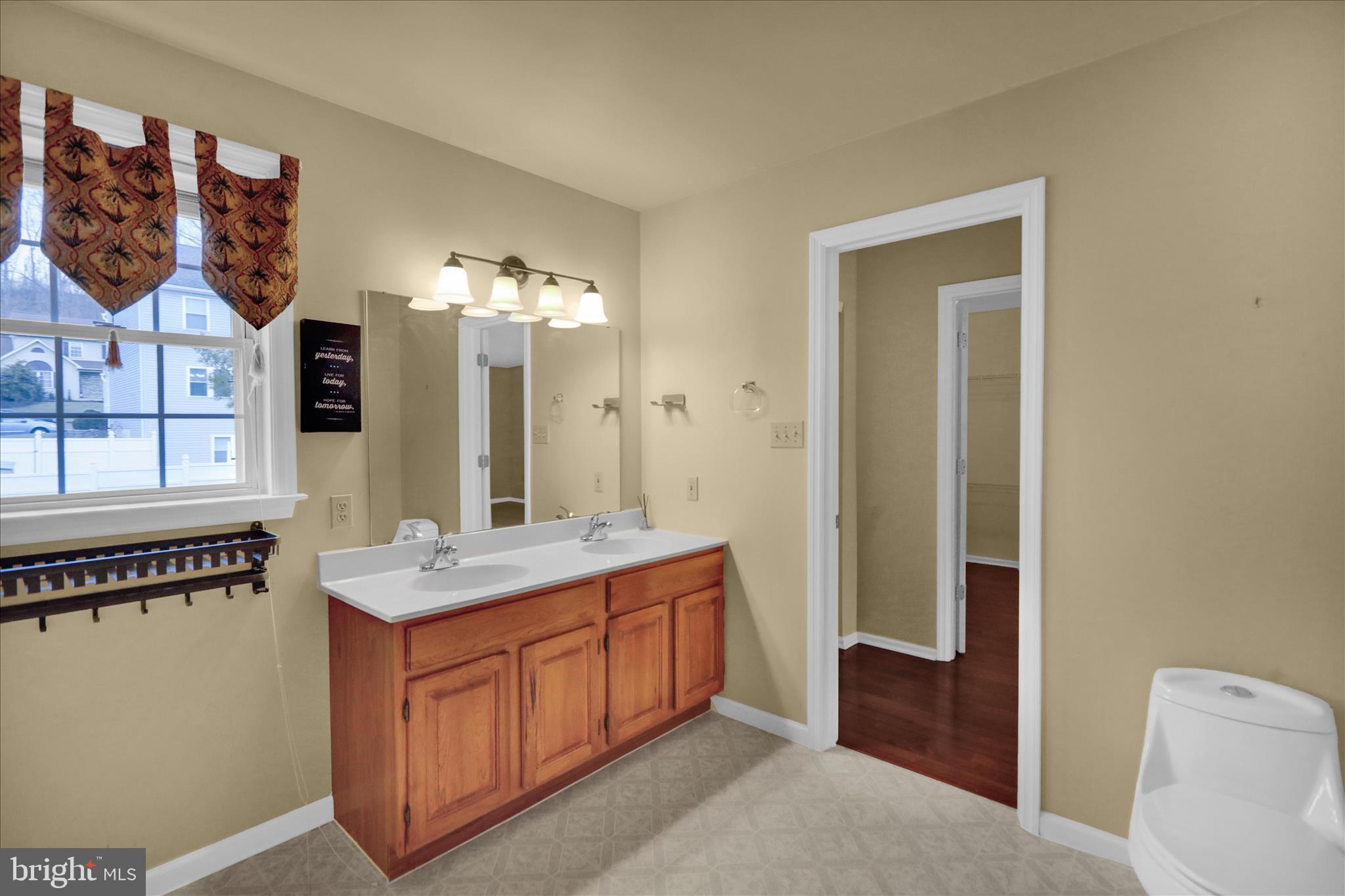 COLONY HILL - Residential