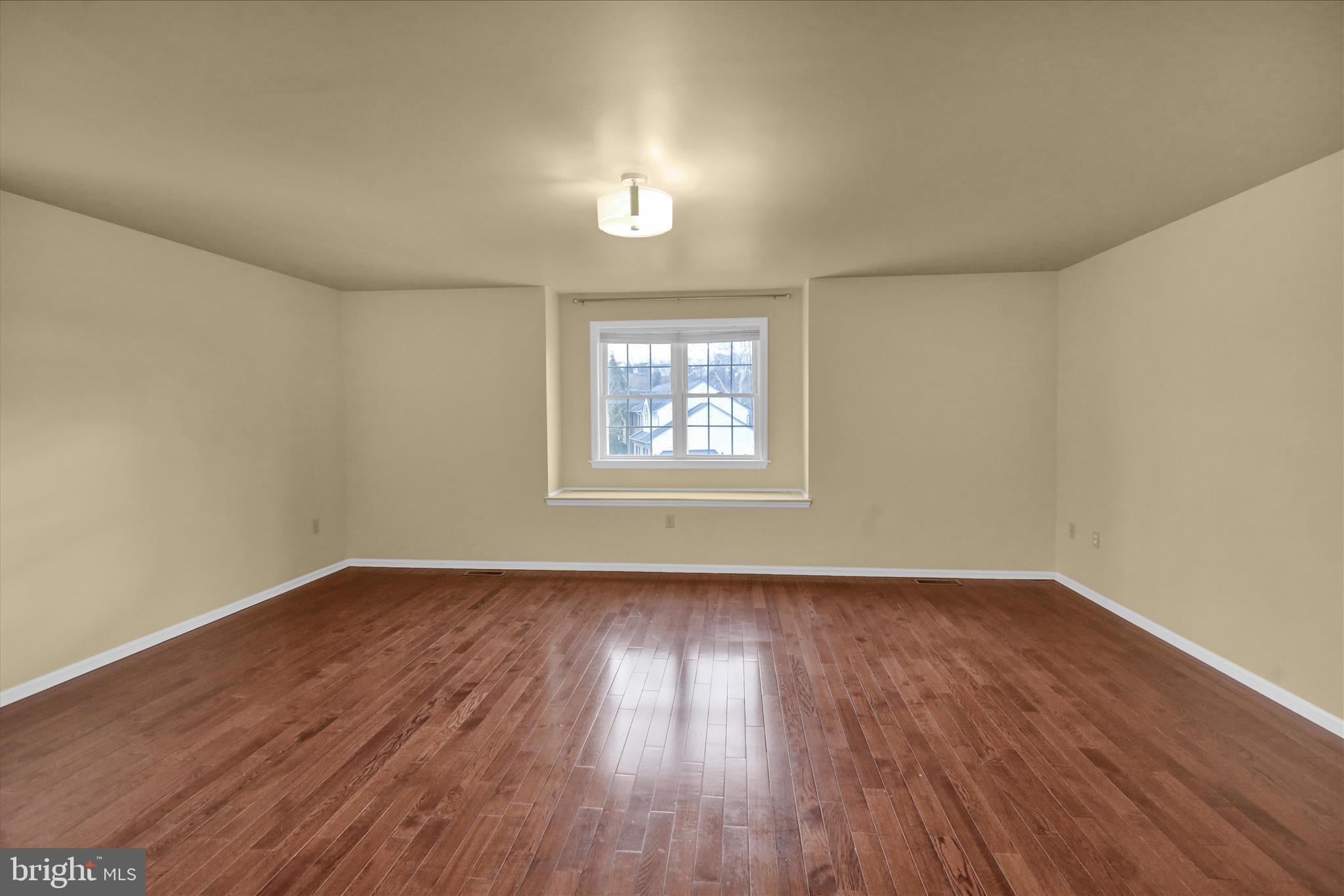 COLONY HILL - Residential