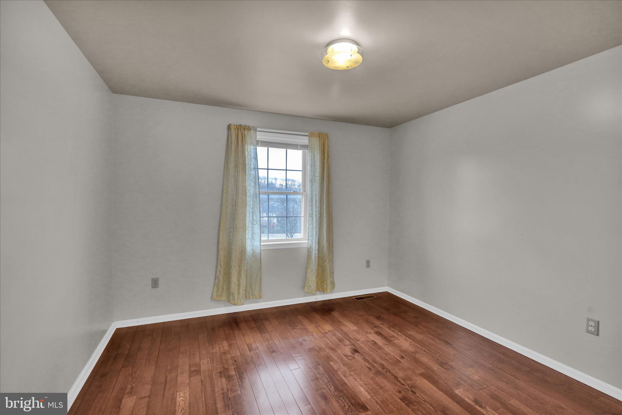 COLONY HILL - Residential