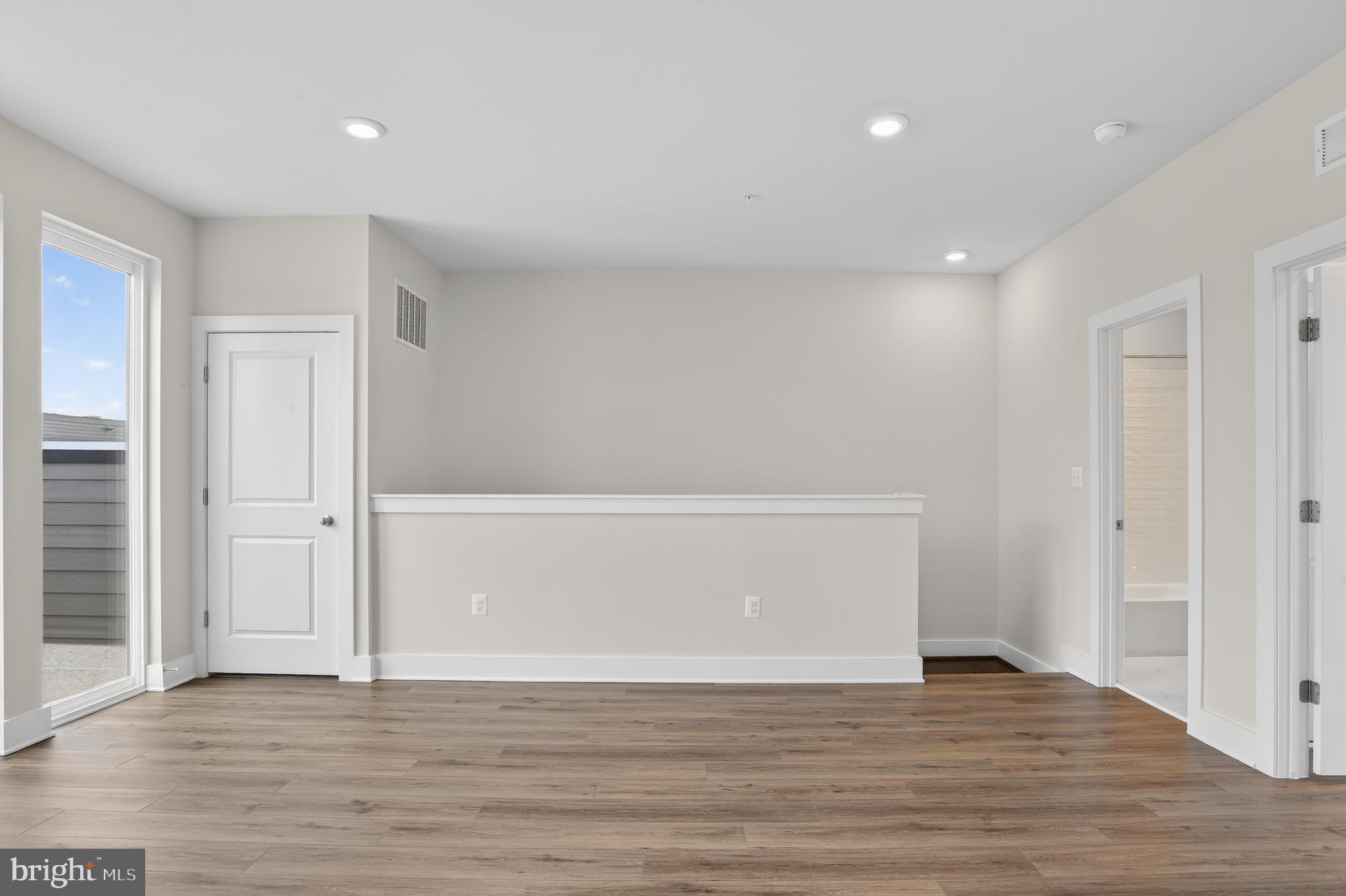 LOCKE LANDING - Residential