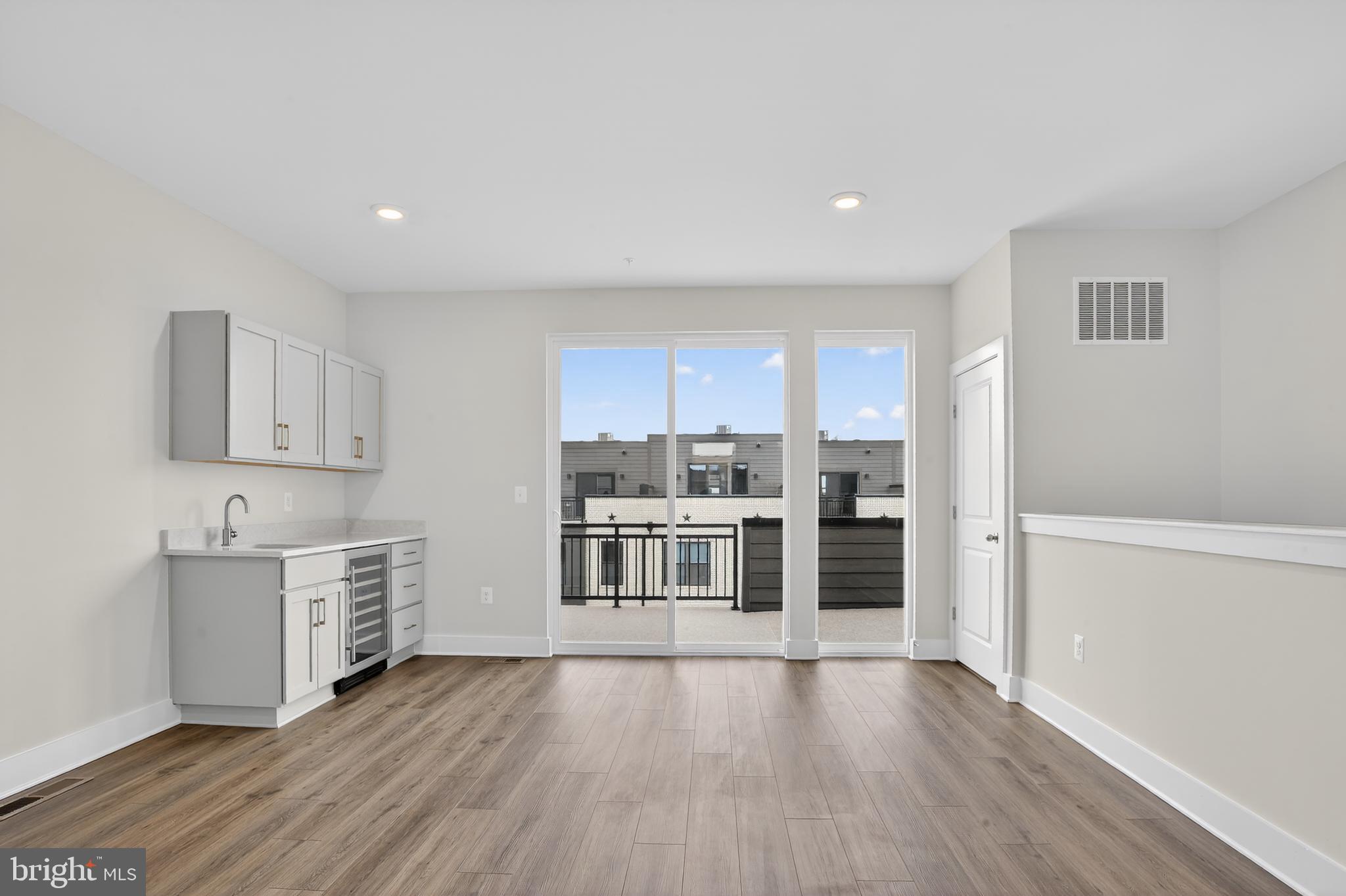 LOCKE LANDING - Residential