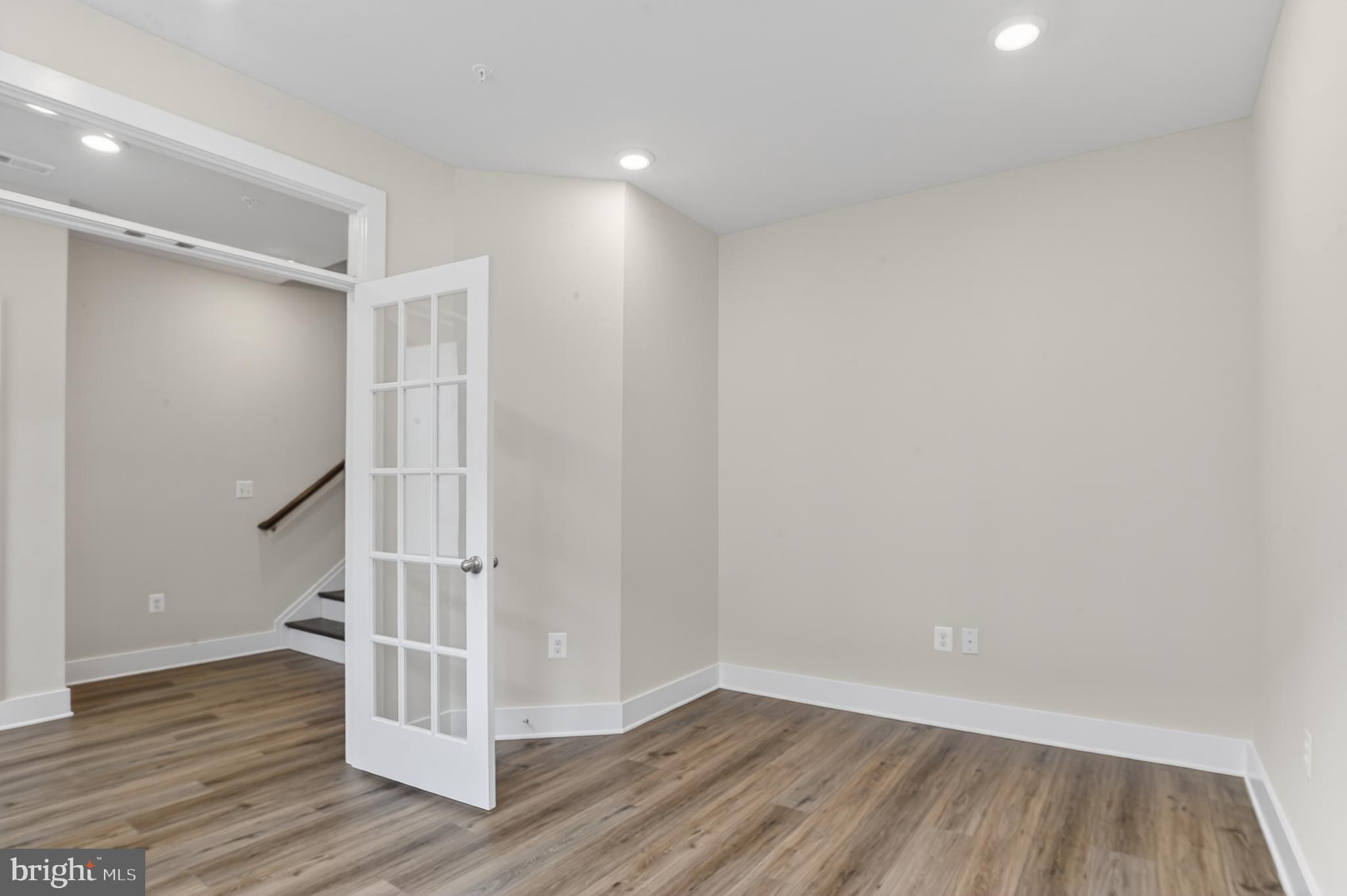 LOCKE LANDING - Residential