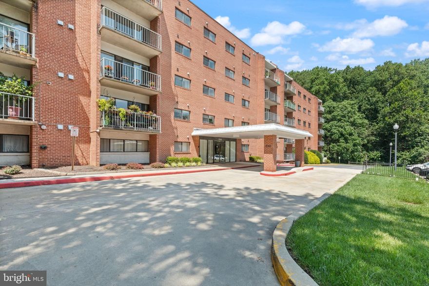 Recently renovated two bedrooms, two full baths condo in a secure elevator building in Greengate. Open floor, eat-in kitchen with granite countertops, a large living room with access to the balcony. Washer and dryer in the unit. Extra storage and a party room in the building, assigned parking. No pets, no smoking. Located just minutes from Quarry Lake. Quick access to I-695 and I-83 for an easy commute, with groceries, pharmacy, and medical offices nearby.
