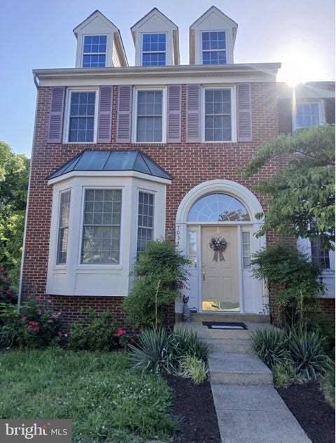 Townhouse For Rent - 7034 Darby Towne Court<br/> ALEXANDRIA, VA 22315