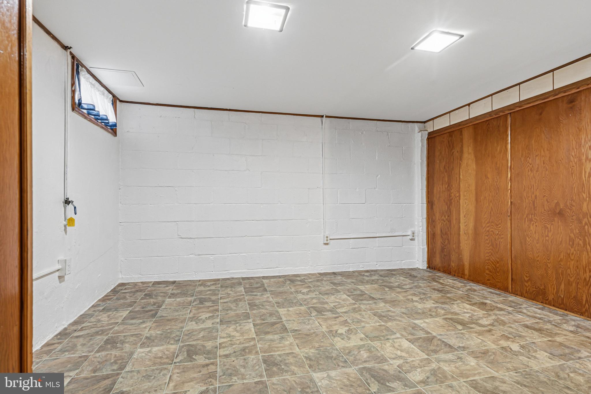 EASTWOOD - Residential