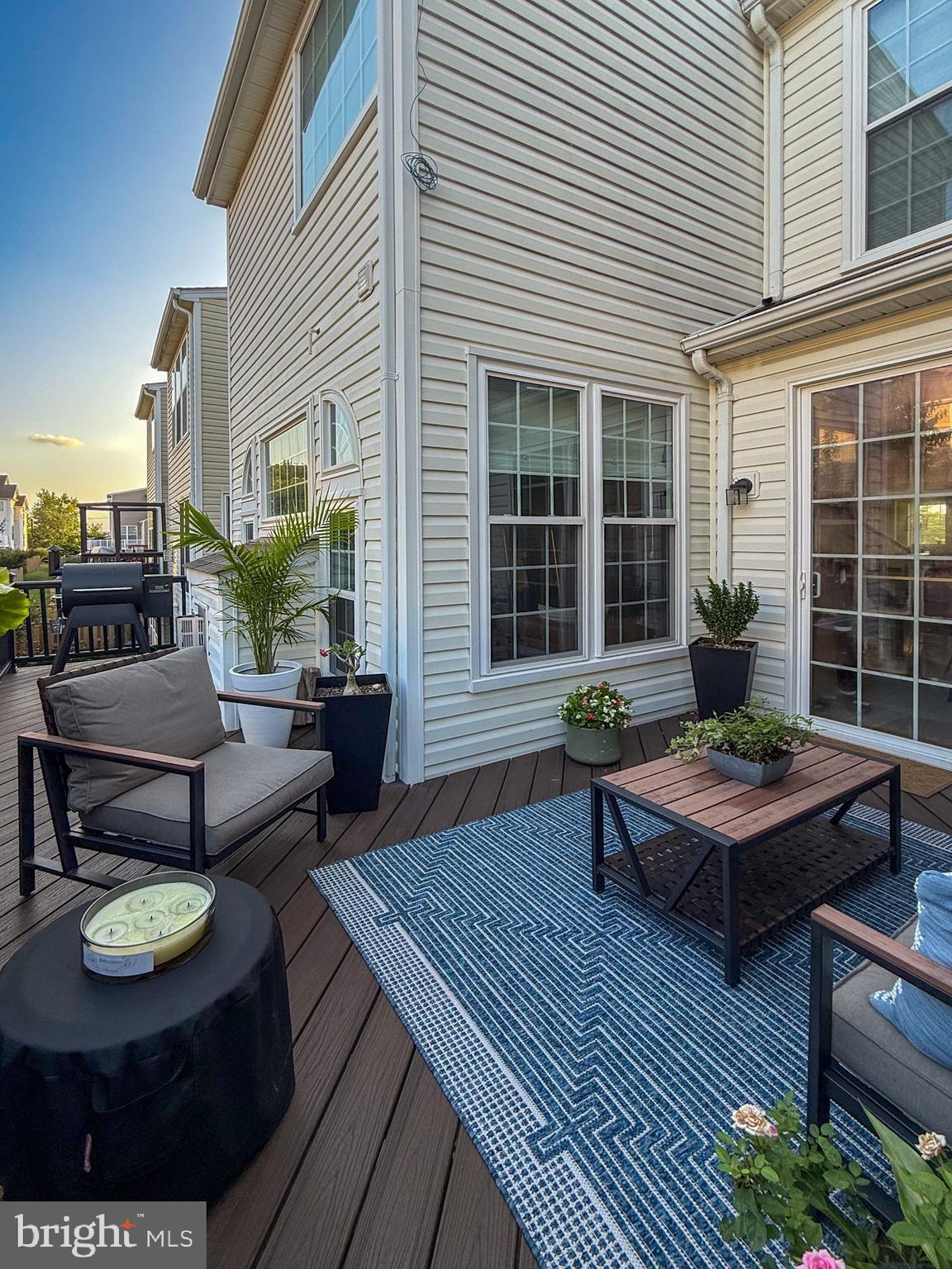 LAUREL HILL LANDBAY - Residential Lease