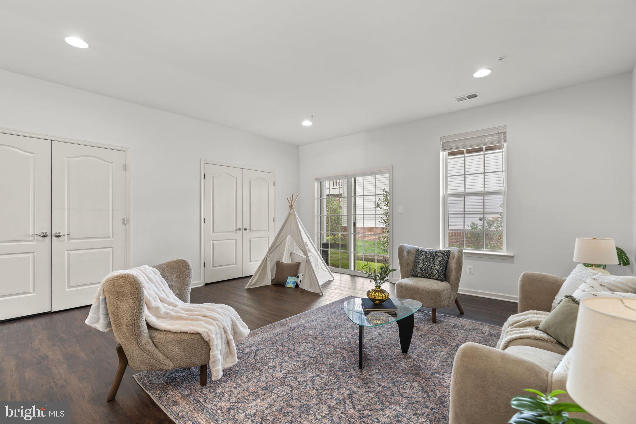 MORRIS PLACE - Residential