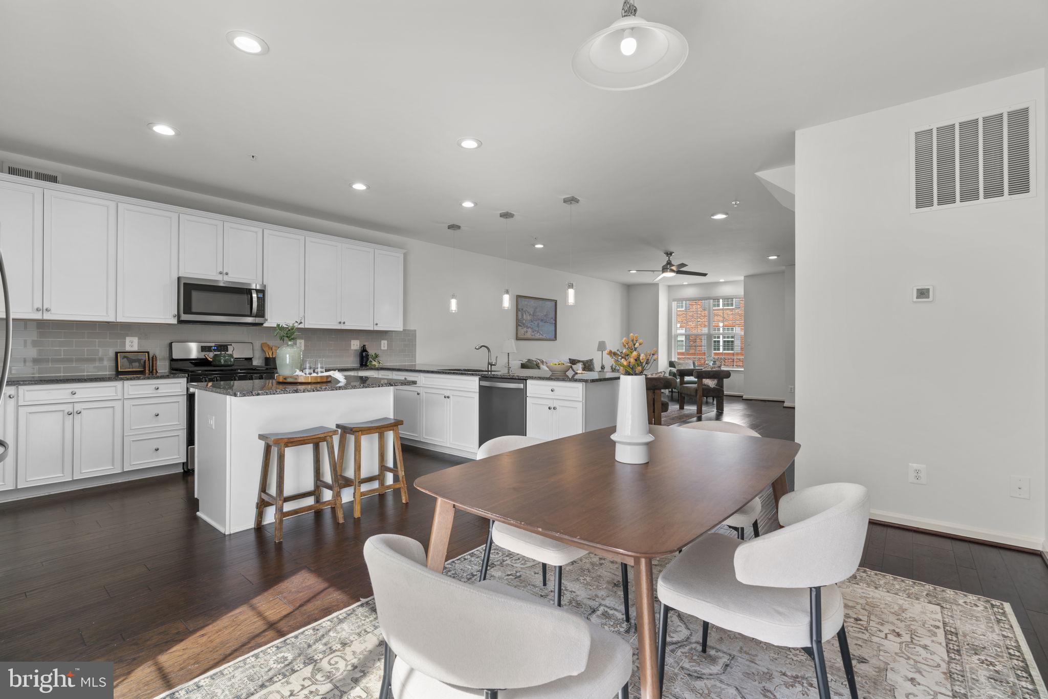 MORRIS PLACE - Residential