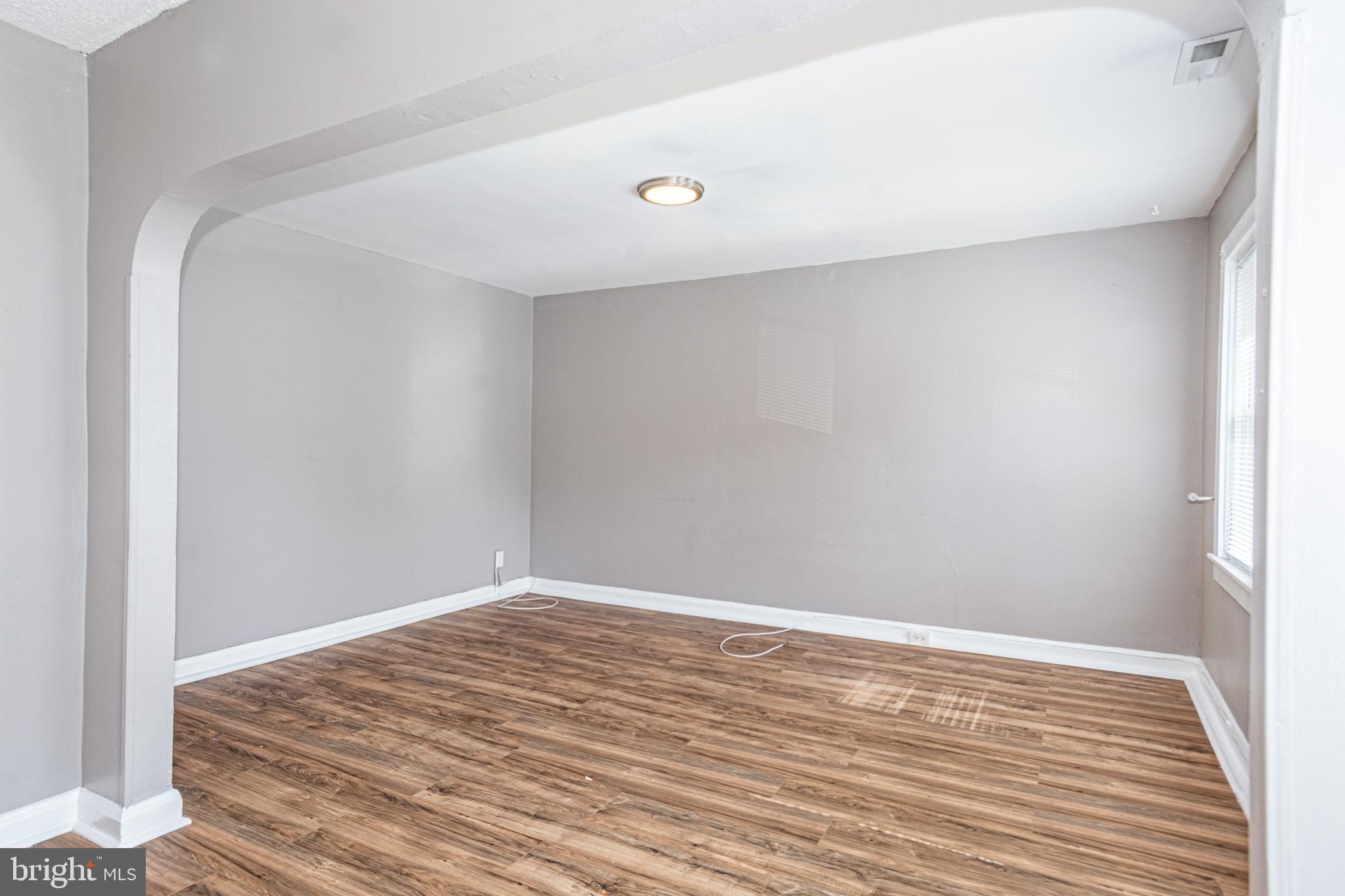 MIDDLE RIVER - Residential Lease