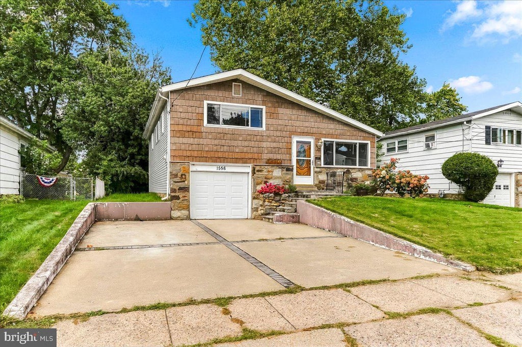 Photo of 1558 Saint James Place, ABINGTON, PA 19001 (MLS # PAMC2193712)