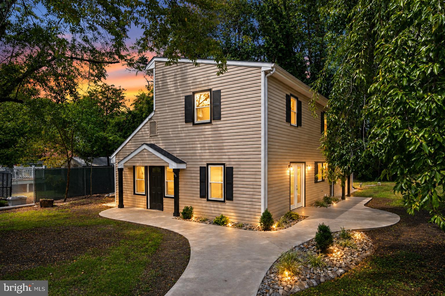 65 MACARTHUR AVENUE