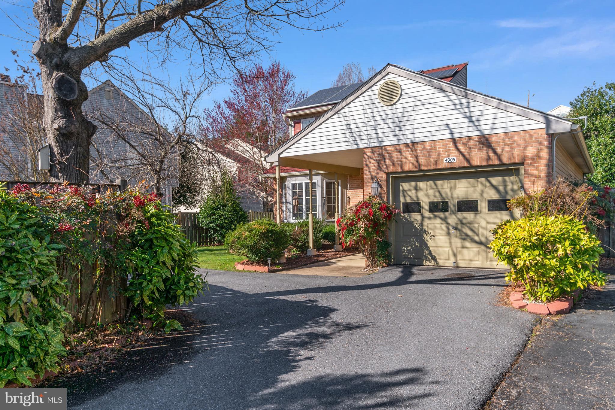 4905 COLONEL ADDISON PLACE