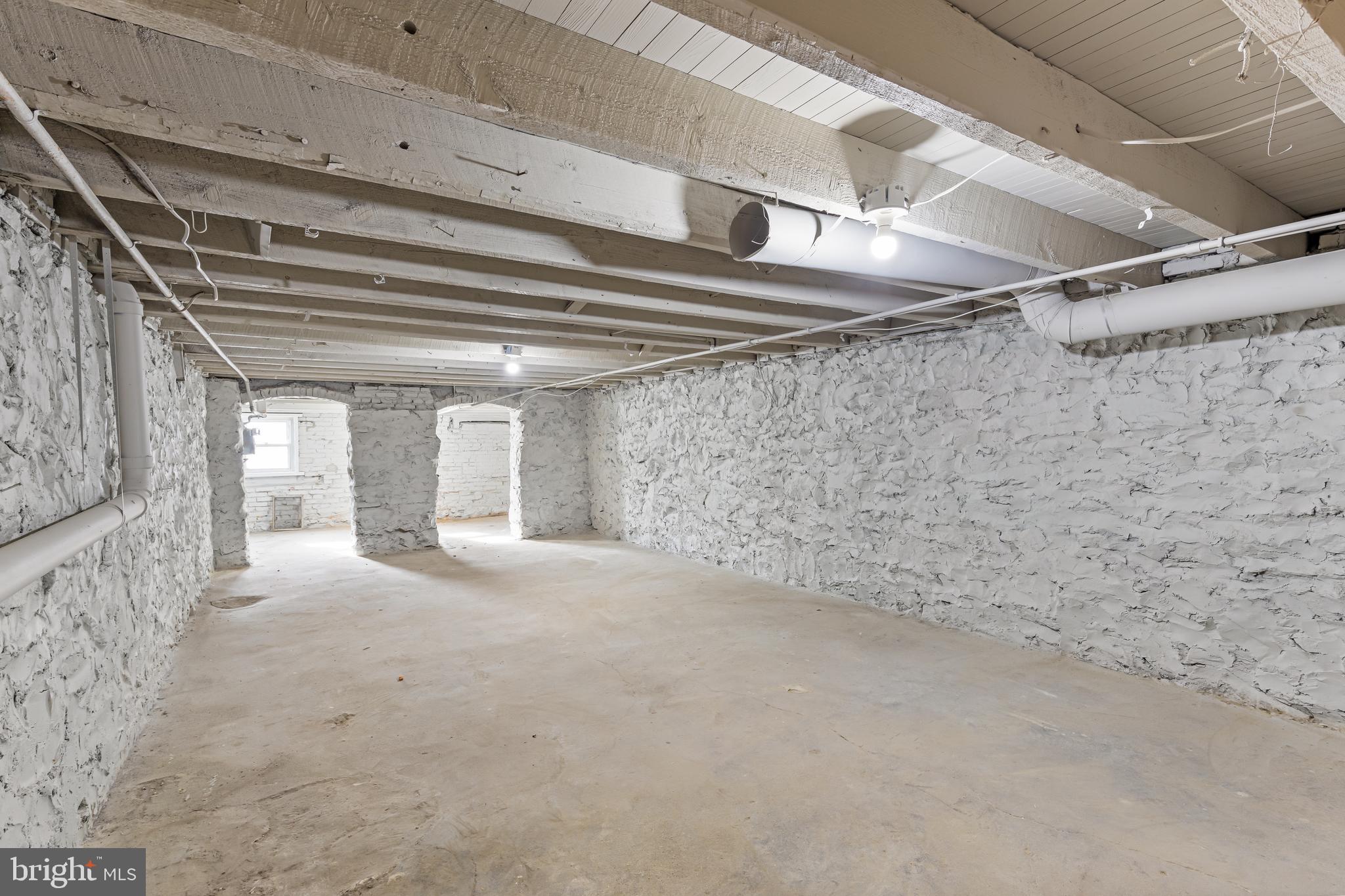 MONDAWMIN - Residential