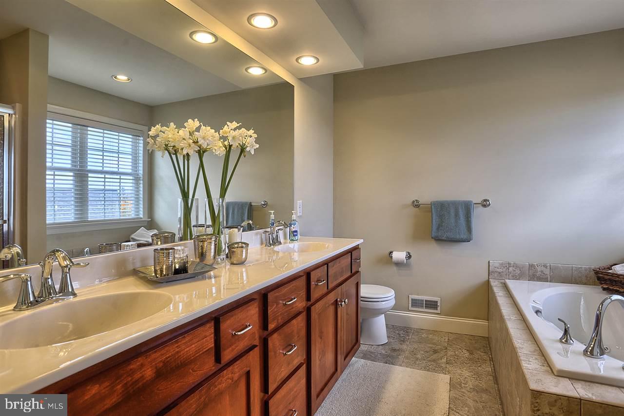 SOUTHERN MEADOWS - Residential