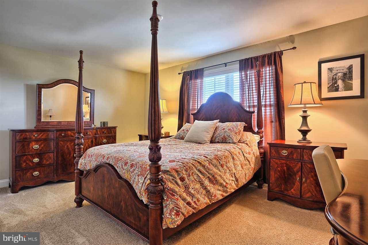 SOUTHERN MEADOWS - Residential
