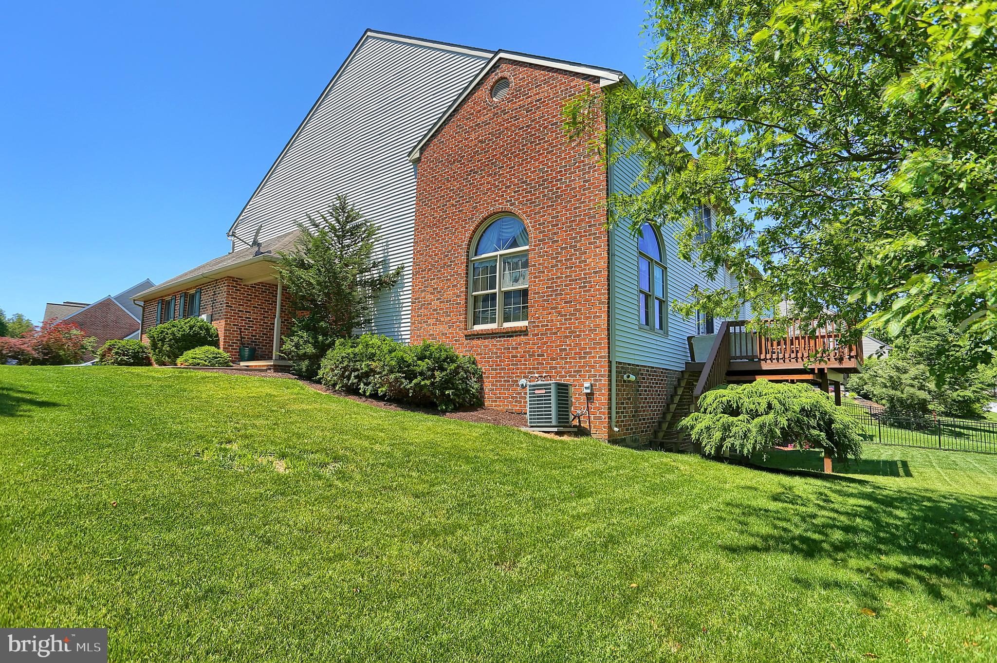 SUMMIT HILLS - Residential