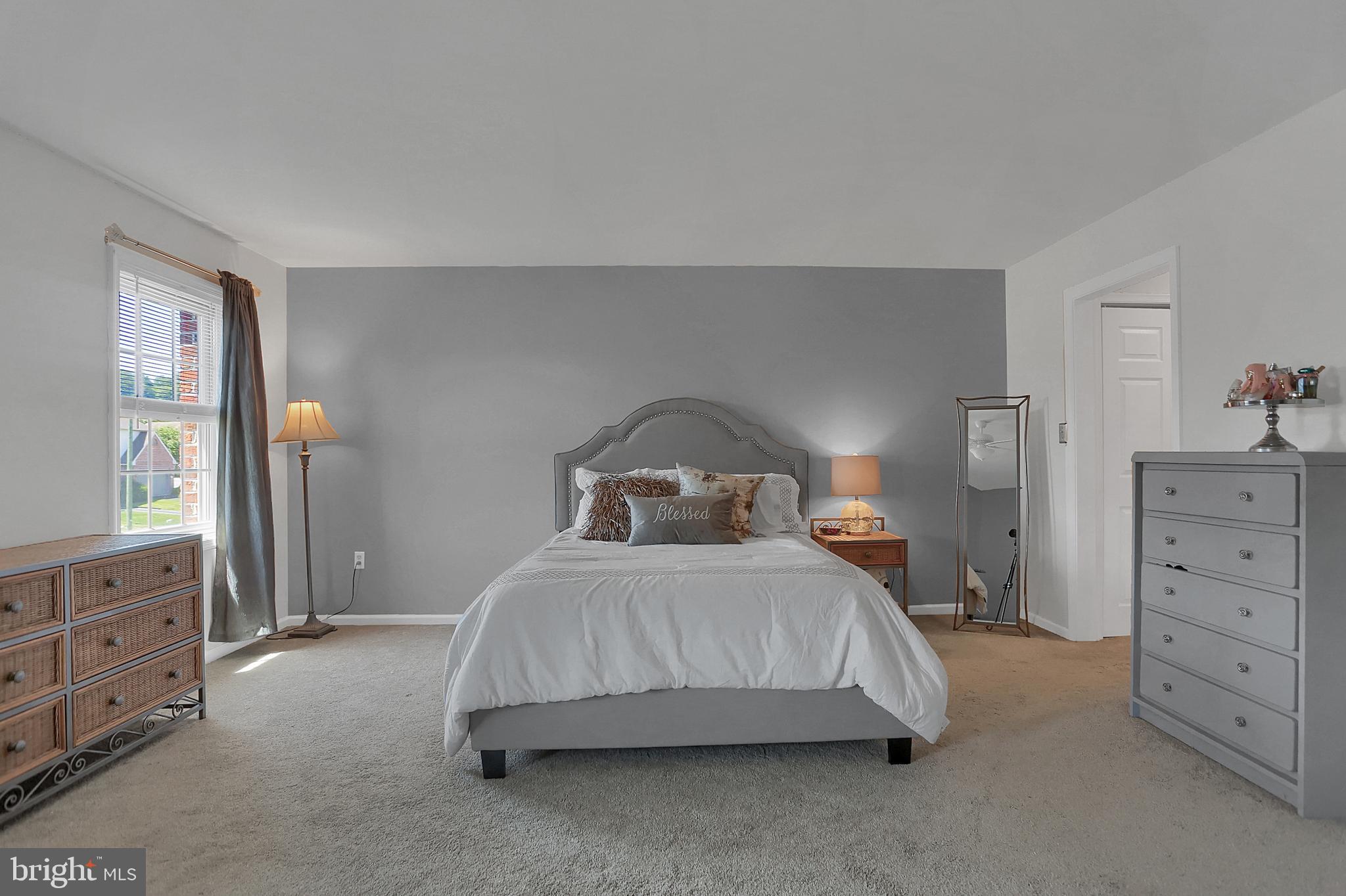 SUMMIT HILLS - Residential