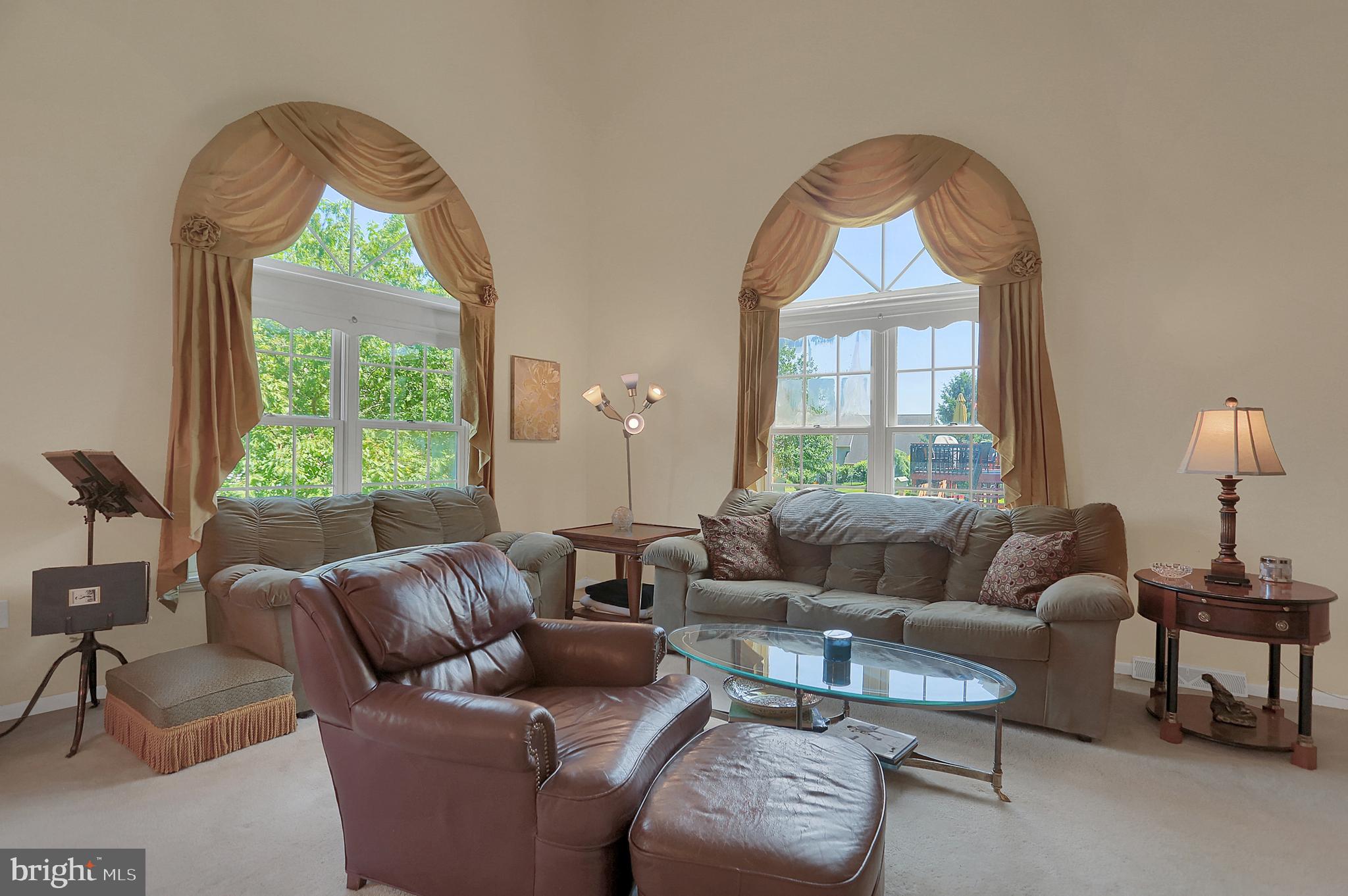 SUMMIT HILLS - Residential