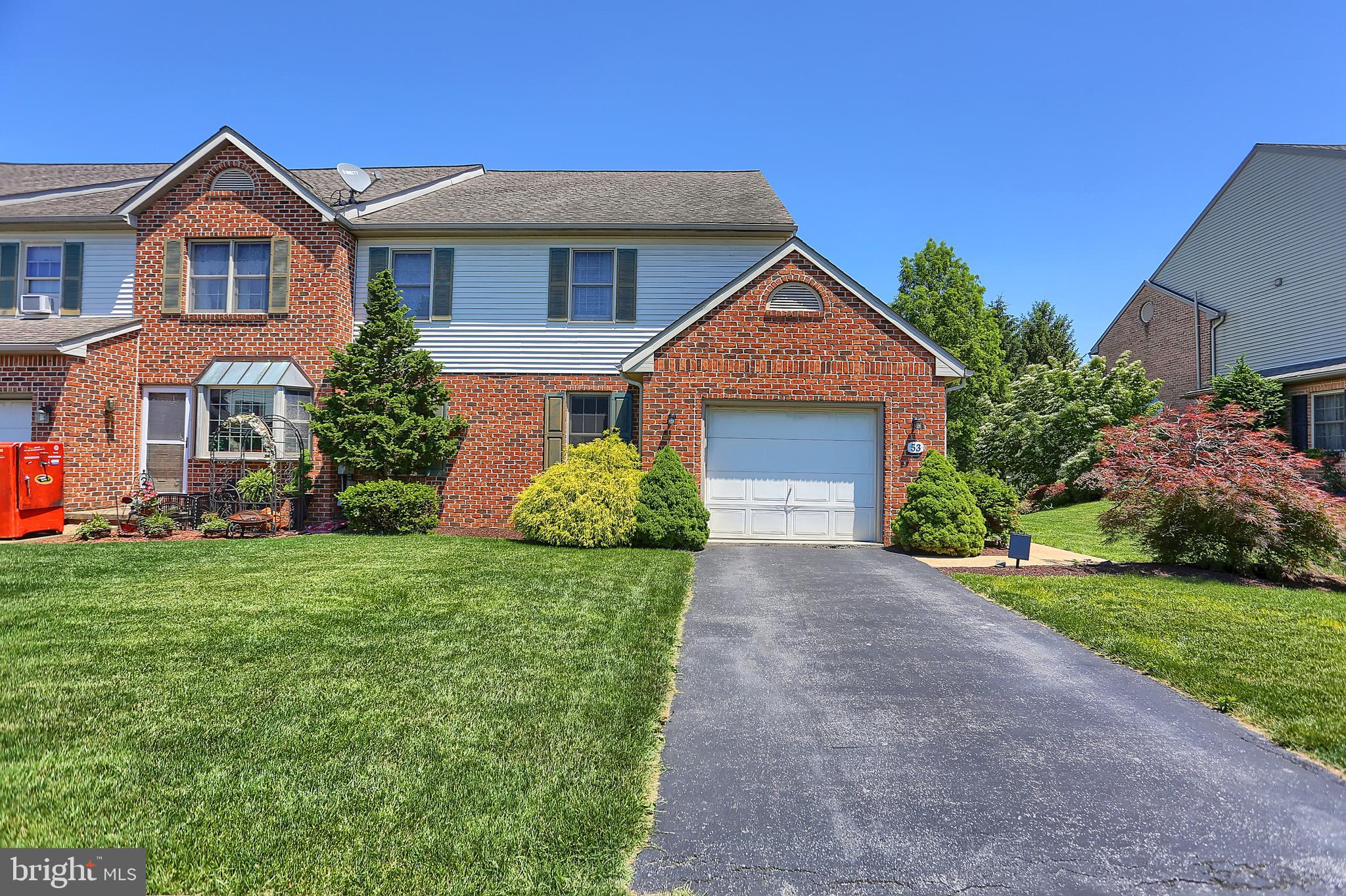 SUMMIT HILLS - Residential