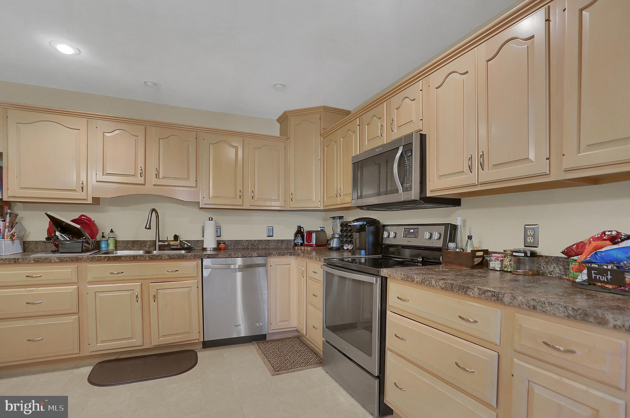 SUMMIT HILLS - Residential