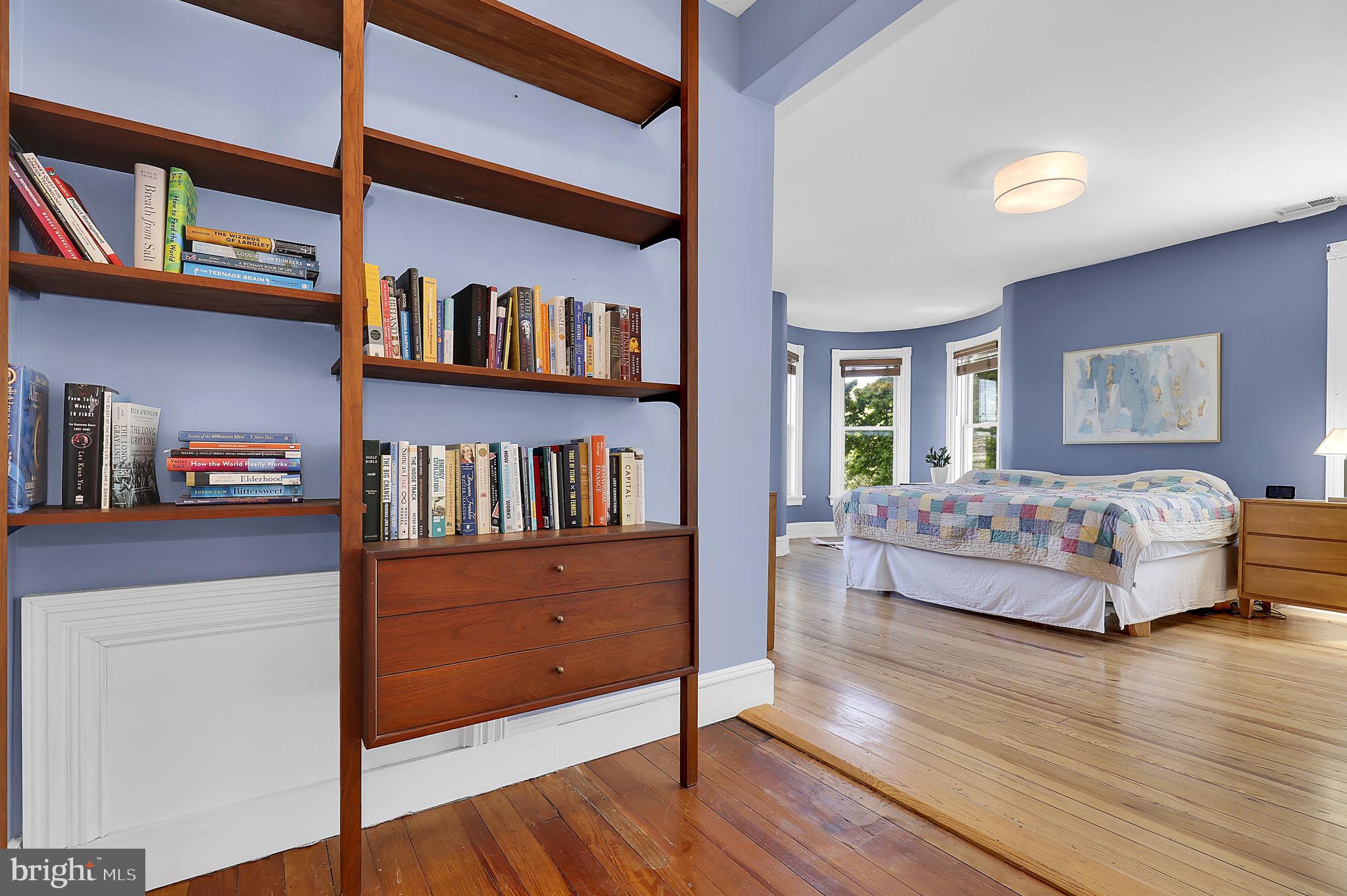 MIDDLETOWN - Residential