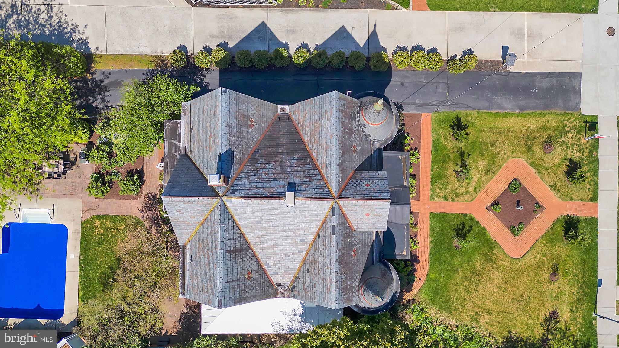 MIDDLETOWN - Residential